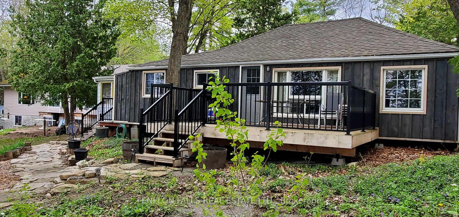 168 Lakebreeze Road Kawartha Lakes Ontario Canada Sale residential Fenelon Falls Real Estate Ltd., Brokerage