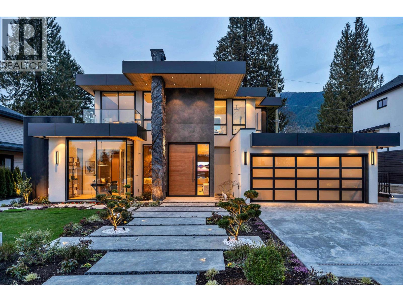 922 WENTWORTH AVENUE North Vancouver British Columbia Canada Sale residential Veronica Titchmarsh eXp Realty, Brokerage*