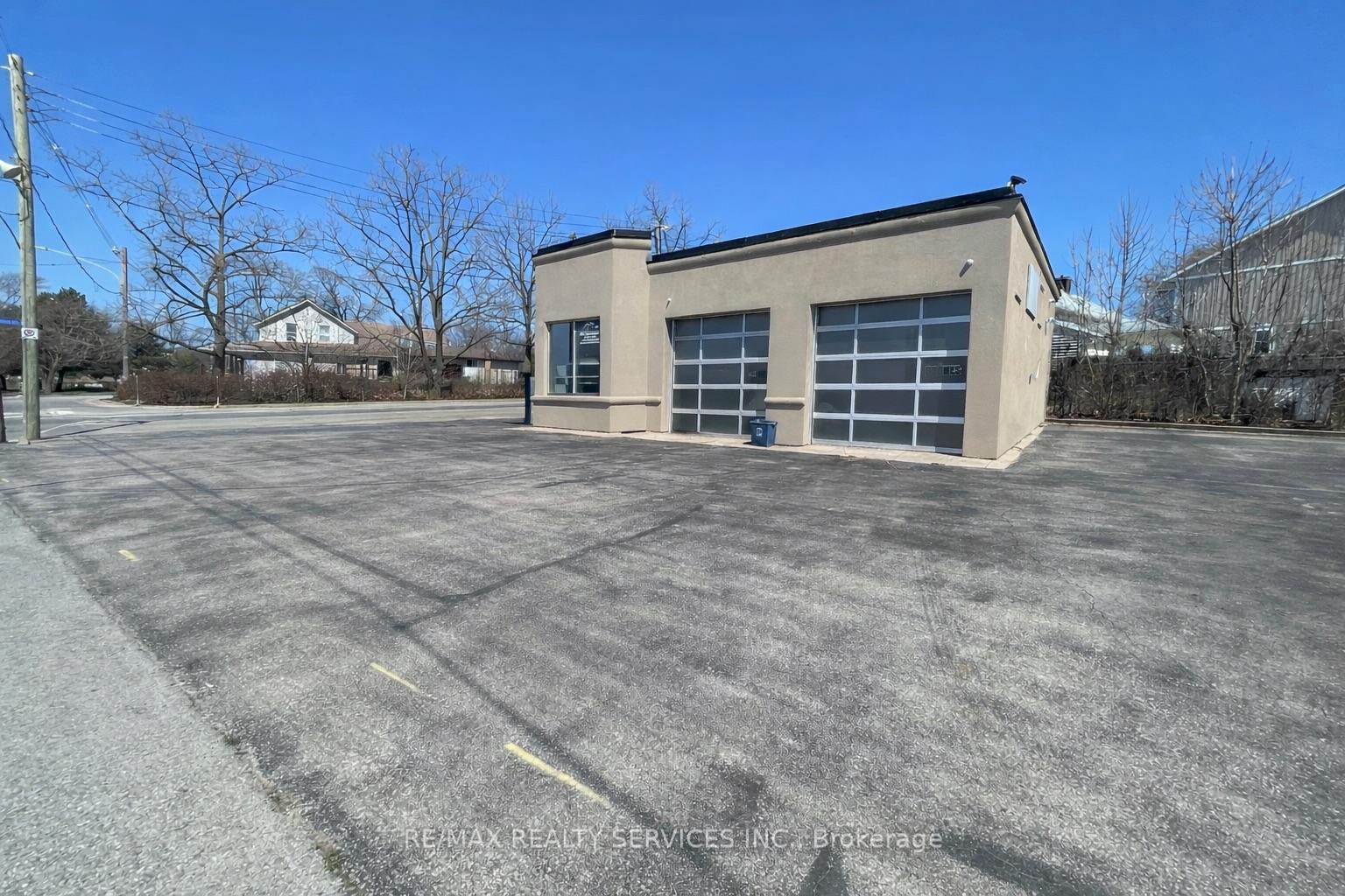 54 Ormond Street S Thorold Ontario Canada Lease commercial Anil Balakrishnan RE/MAX Realty Services Inc., Brokerage*