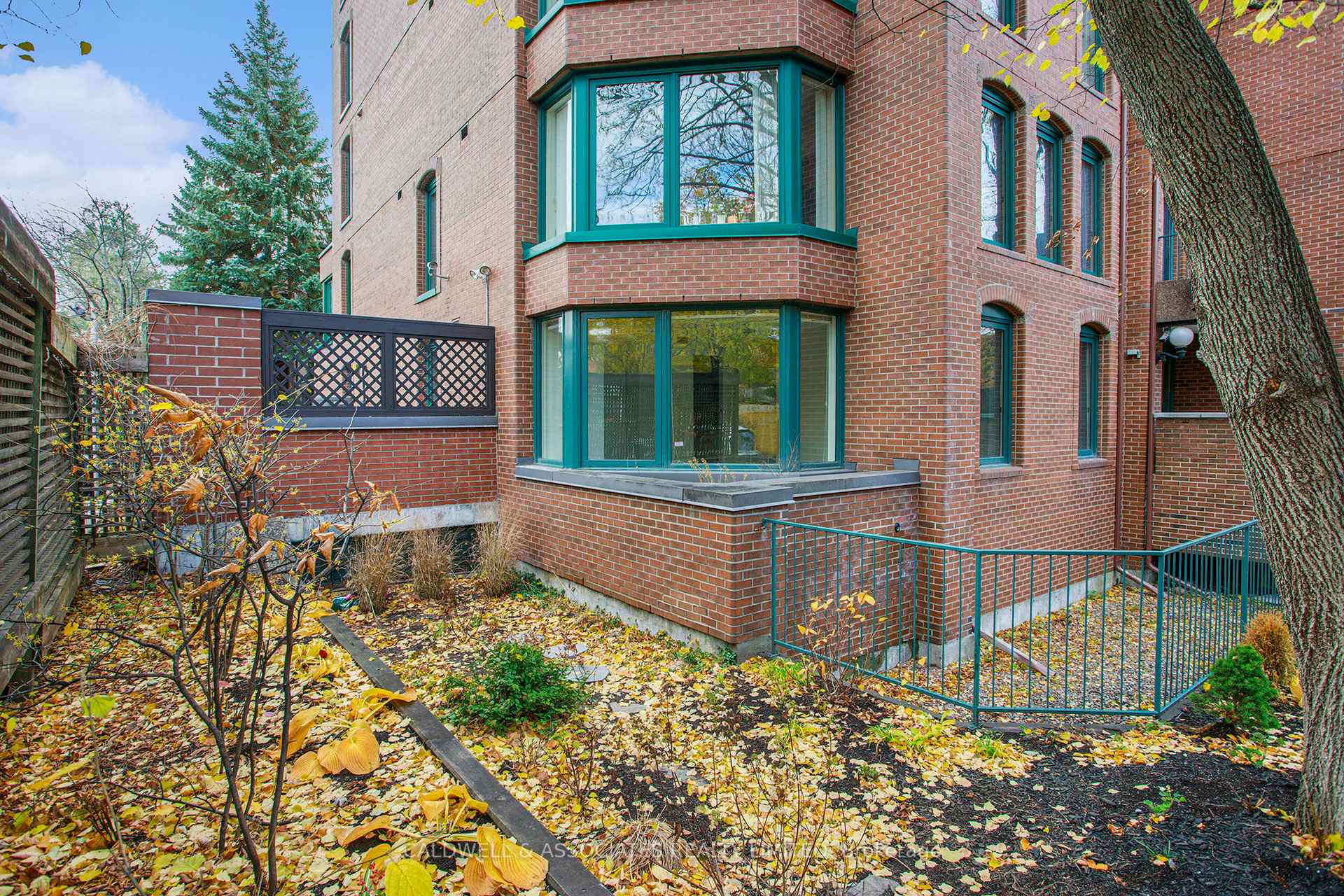 1 - 140 Rideau Terrace Ottawa Ontario Canada Sale residential   Royal LePage Performance Realty, Brokerage *