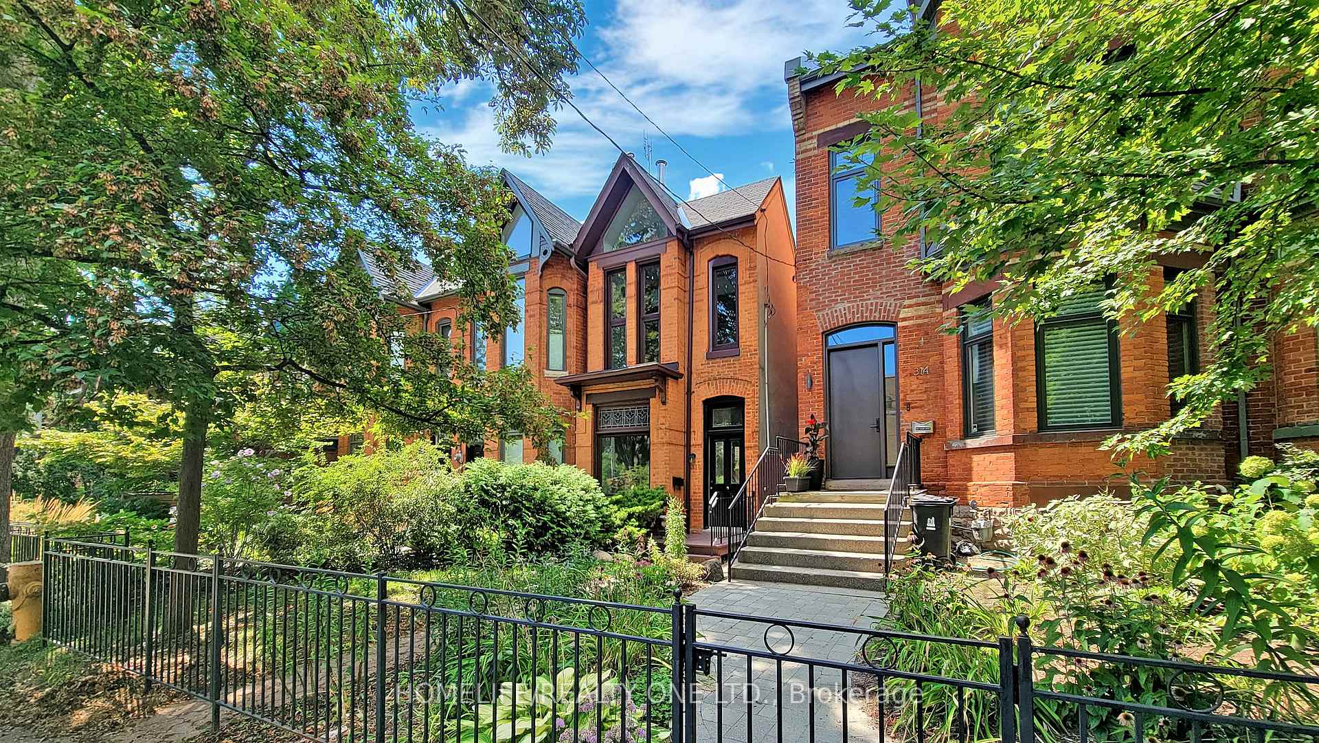 312 Berkeley Street Toronto Ontario Canada Rent residential Debbie Levin HomeLife/Realty One Ltd., Brokerage