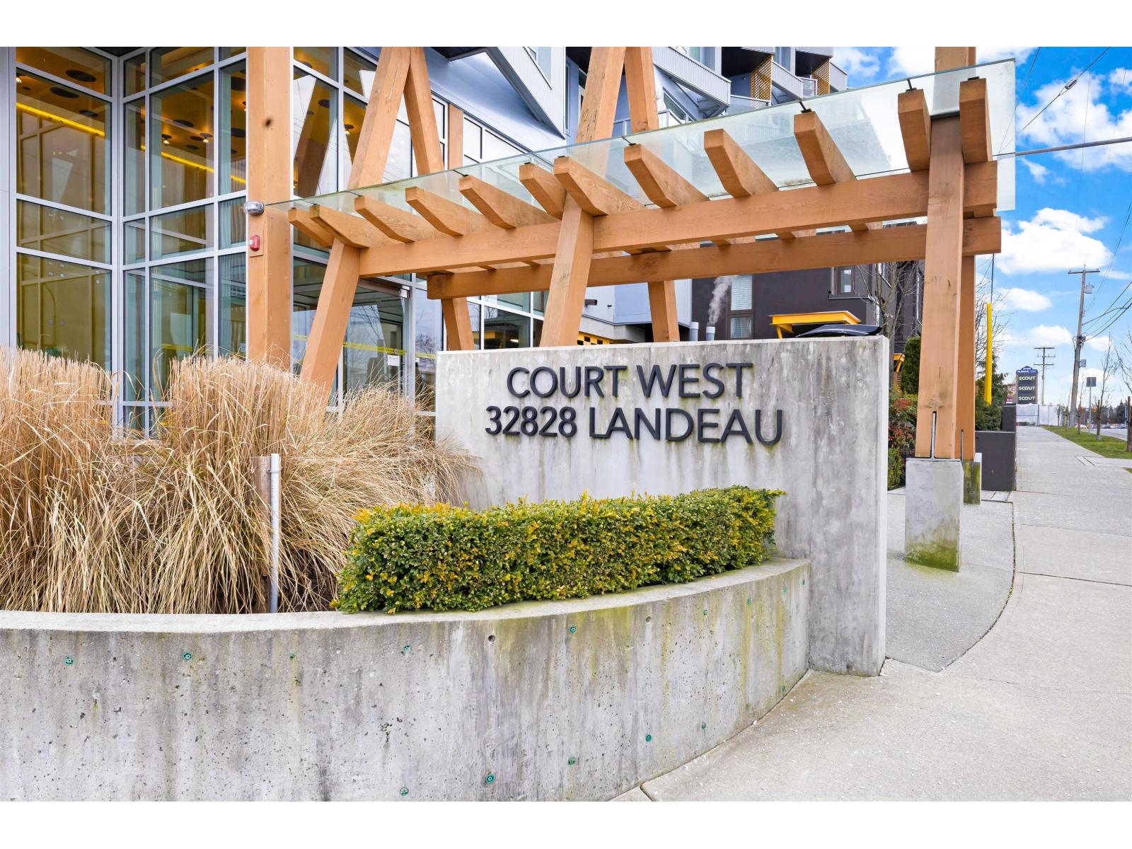 406 32828 LANDEAU PLACE Abbotsford British Columbia Canada Sale residential Marlene Saunders Personal Real Estate Corporation Marlene Saunders Personal Real Estate Corporation | Team 3000 Realty Ltd.