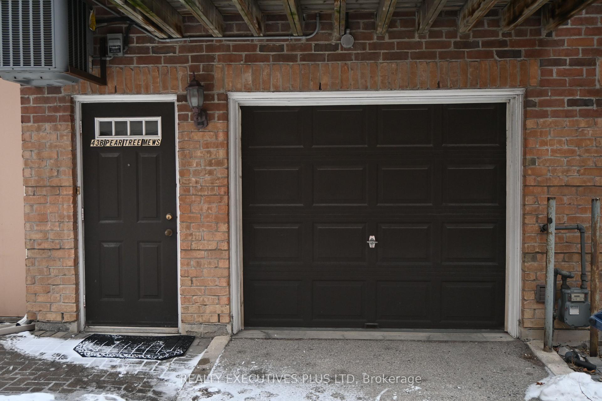 B - 43 Pear Tree Mews Toronto Ontario Canada Rented residential   Realty Executives Plus Ltd. Brokerage*