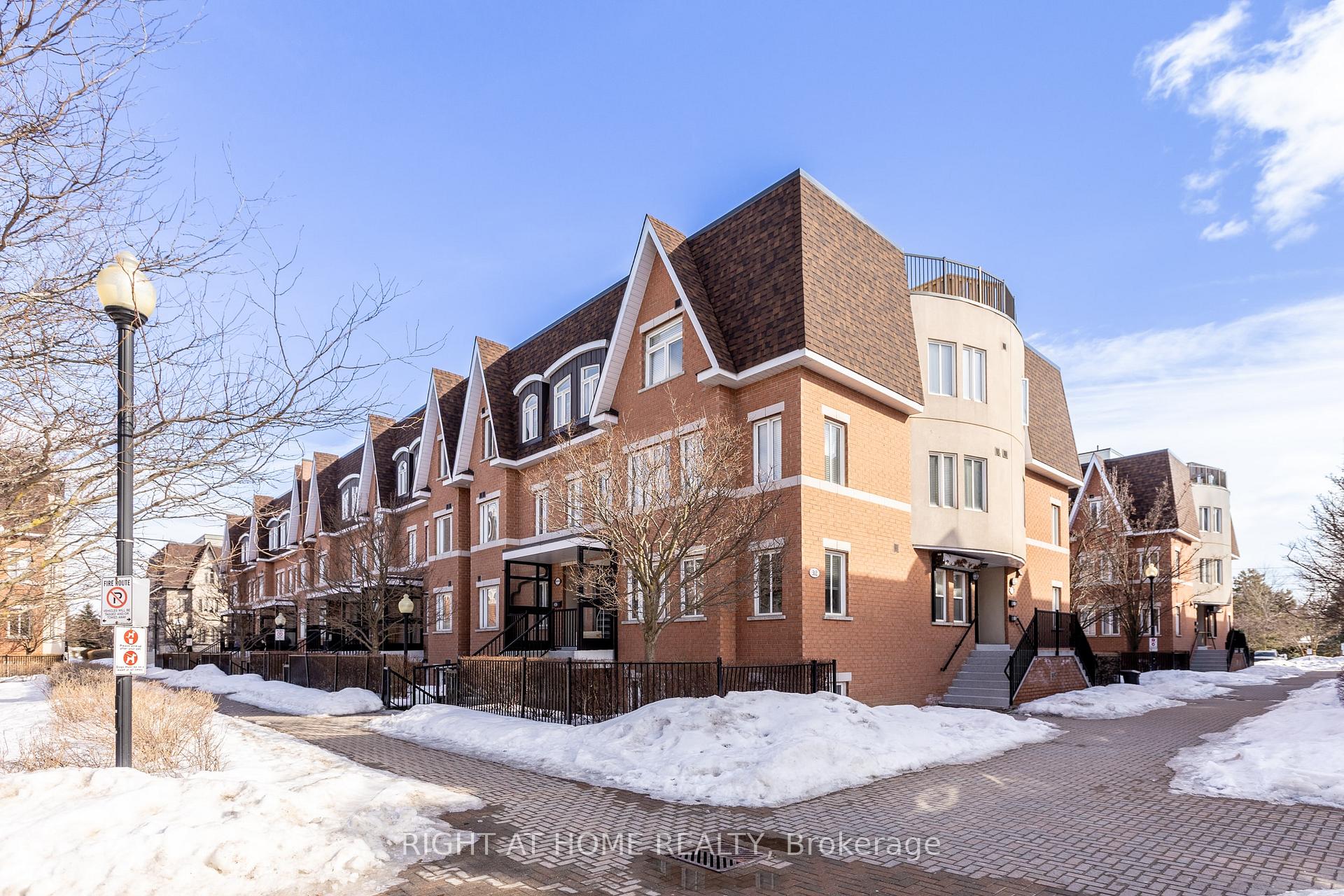 331 - 312 John Street Markham Ontario Canada Sale residential Alex Beis Right at Home Realty, Brokerage*