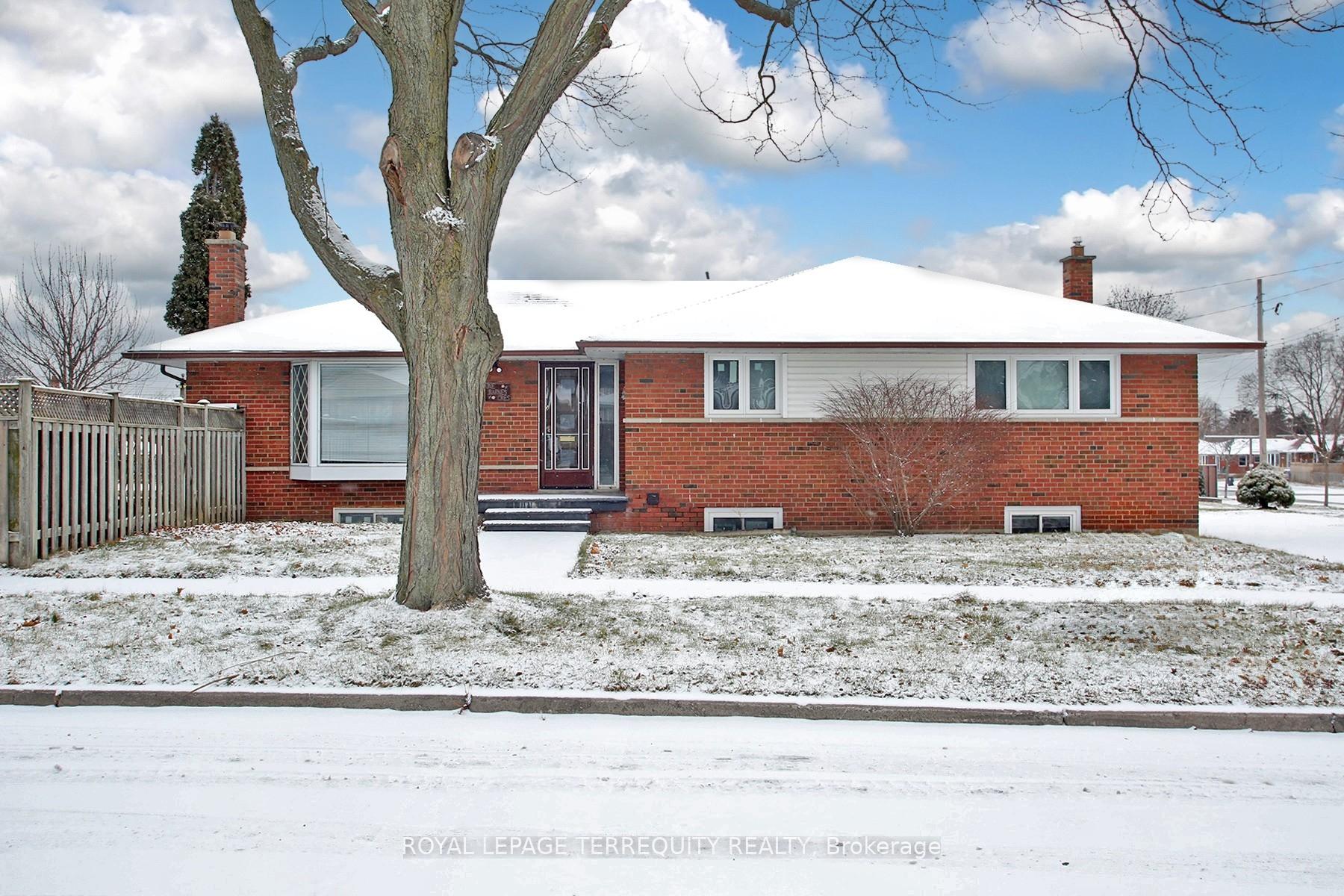 1 Barnes Crescent Toronto Ontario Canada Rent residential Yuriy Balko Royal LePage Terrequity Realty Brokerage*
