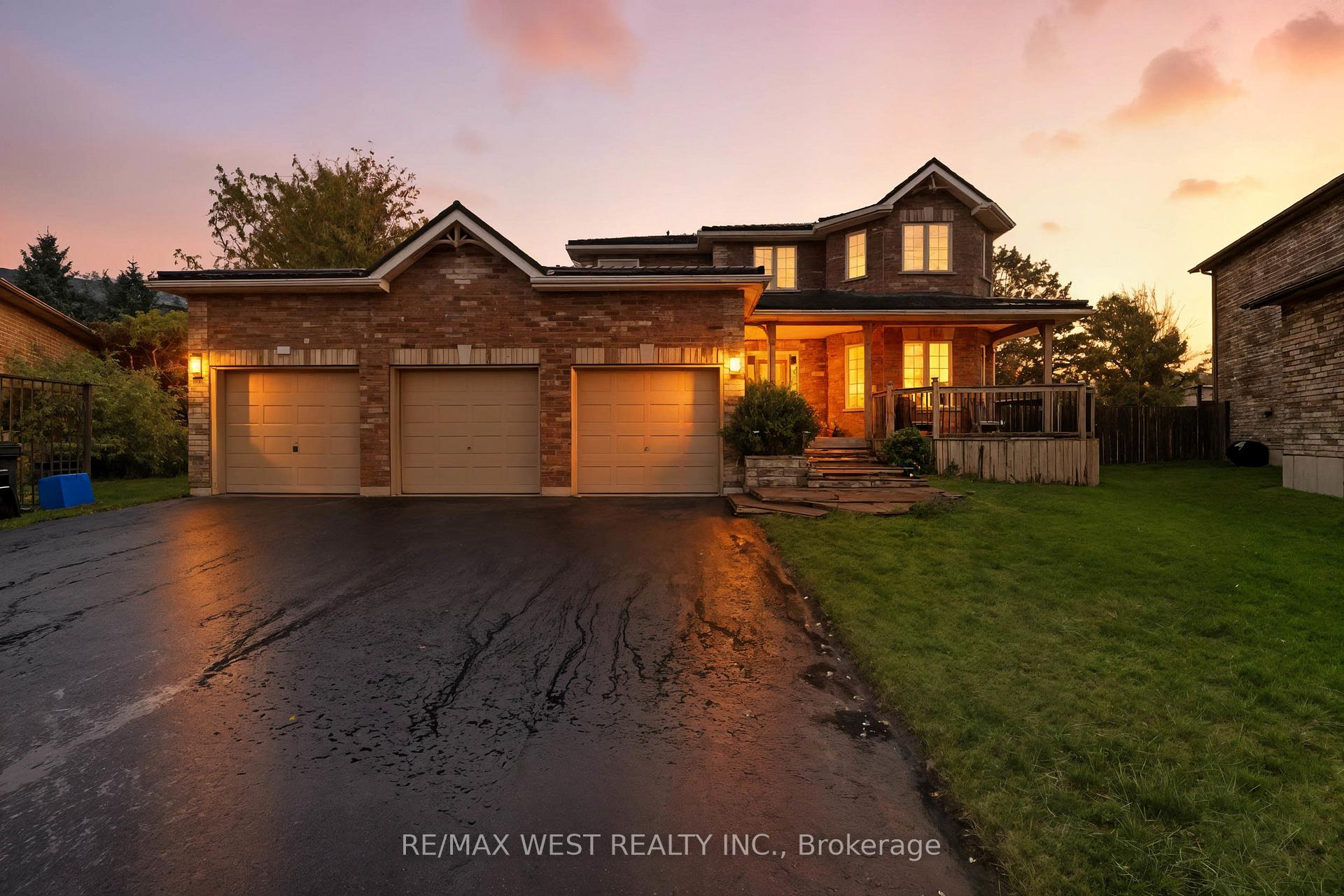 30 Ruffet Drive Barrie Ontario Canada Sale residential Lino Pinto RE/MAX West Realty Inc., Brokerage *