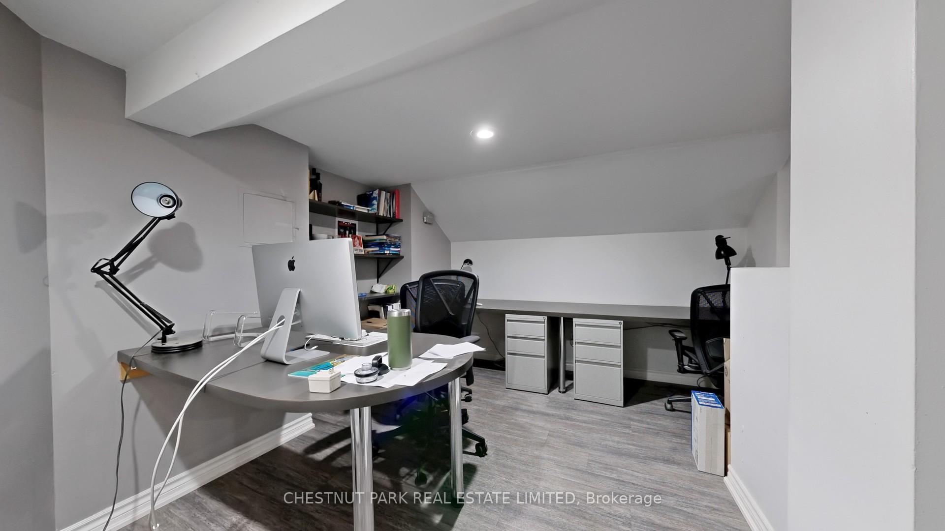 3 Bedroom Single Family Home/House's Image 32