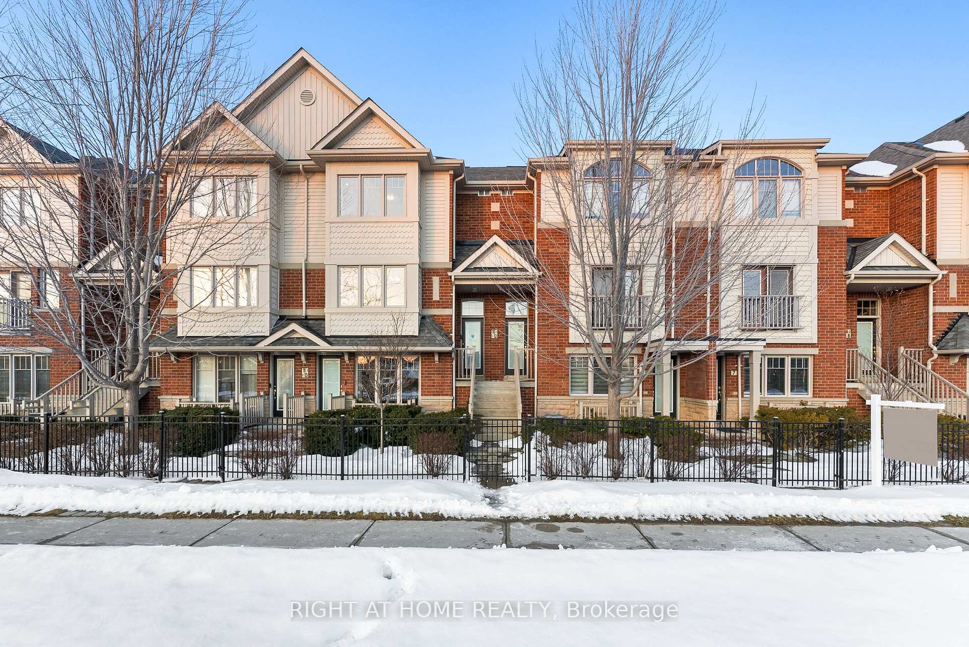 12 - 5725 Tenth Line W Mississauga Ontario Canada Sale residential Jack Sidhu Right at Home Realty, Brokerage*