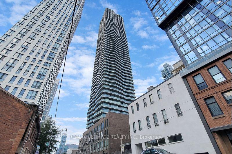 2604 - 100 Dalhousie Street Toronto Ontario Canada Sale residential Gilbert Lopes RE/MAX Ultimate Realty, Brokerage *
