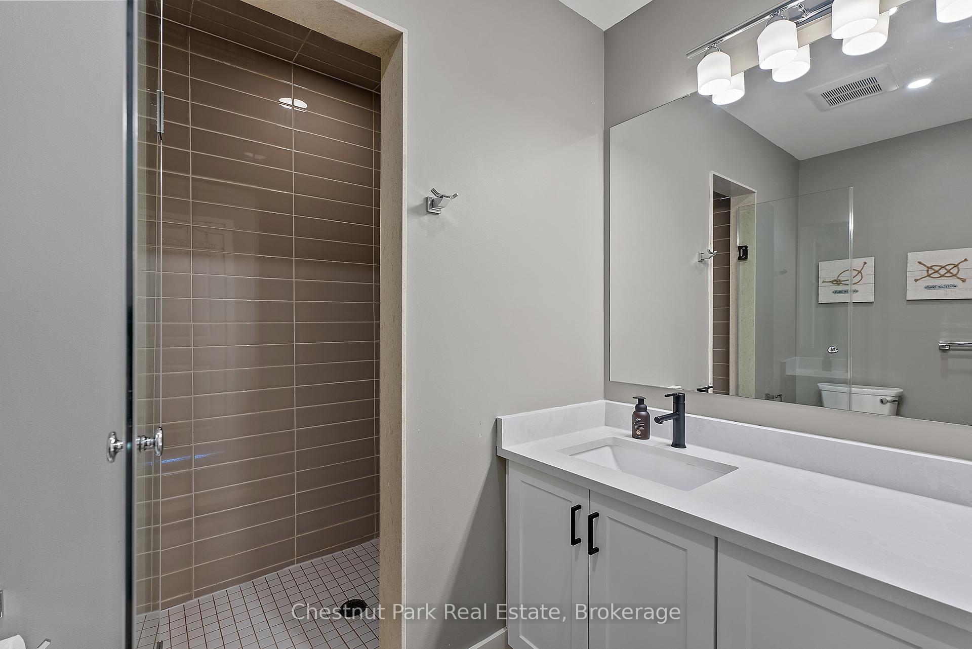 4 Bedroom Villa/Townhouse's Image 17