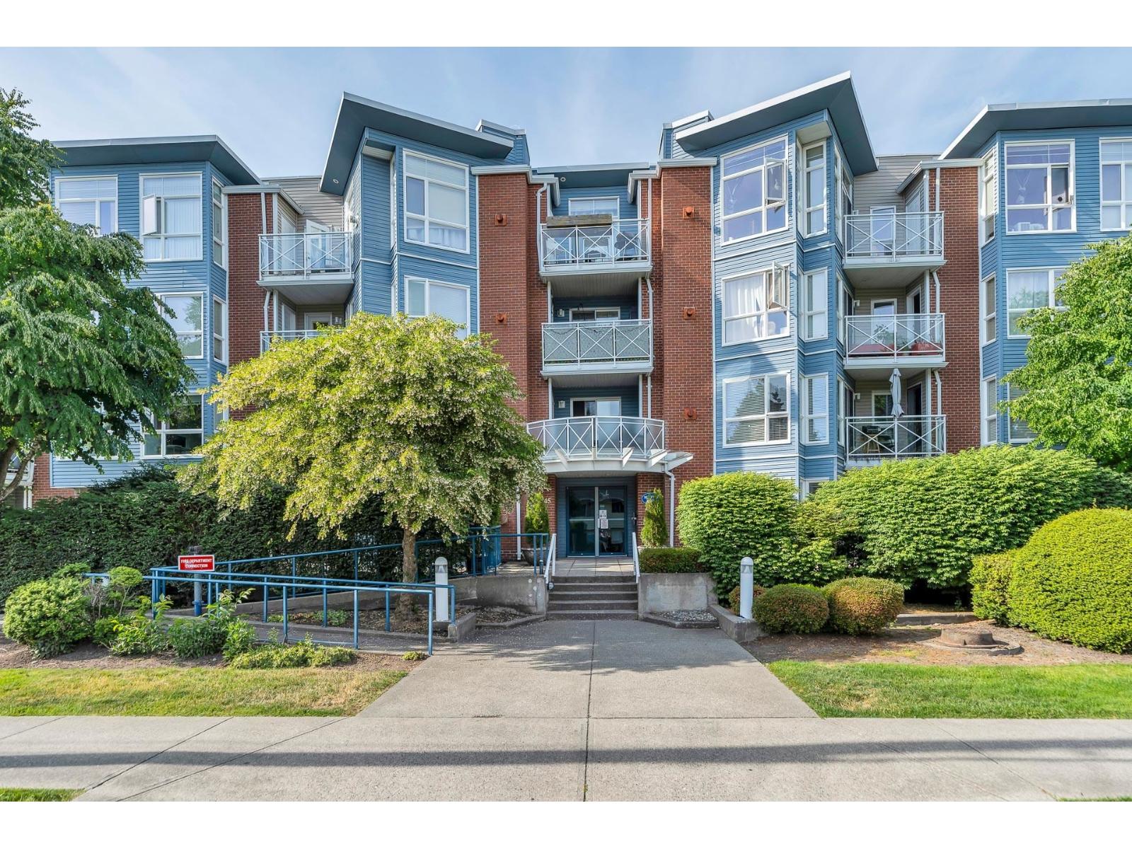 409 20245 53 AVENUE Langley British Columbia Canada Sale residential   HomeLife Benchmark Realty Corp.