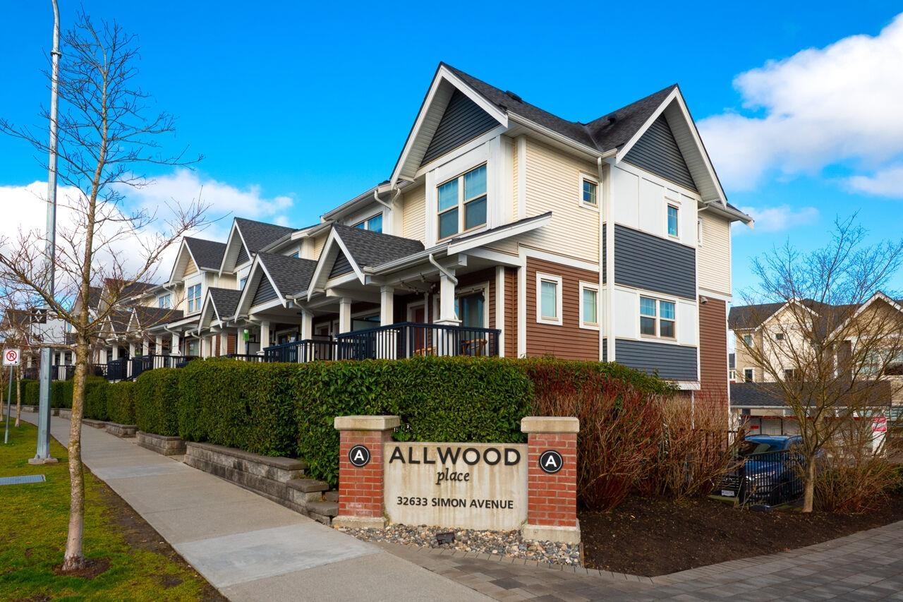 142 32633 SIMON AVENUE Abbotsford British Columbia Canada Sale residential Kirandeep Gill Coldwell Banker Executives Realty