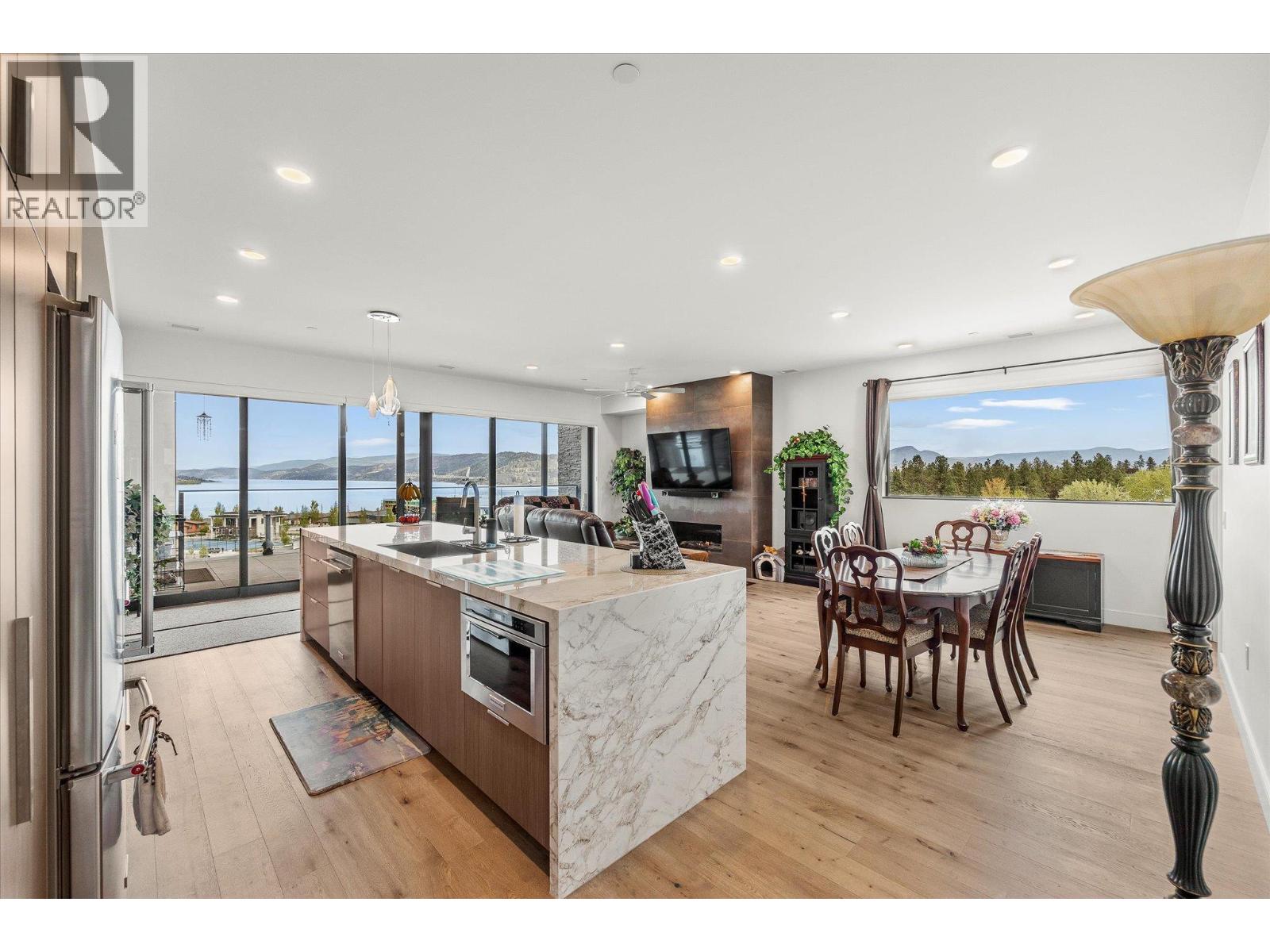 3000 Ariva Drive Unit# 3405 West Kelowna British Columbia Canada Sale residential Luke Menkes Sutton Centre Realty, Brokerage*