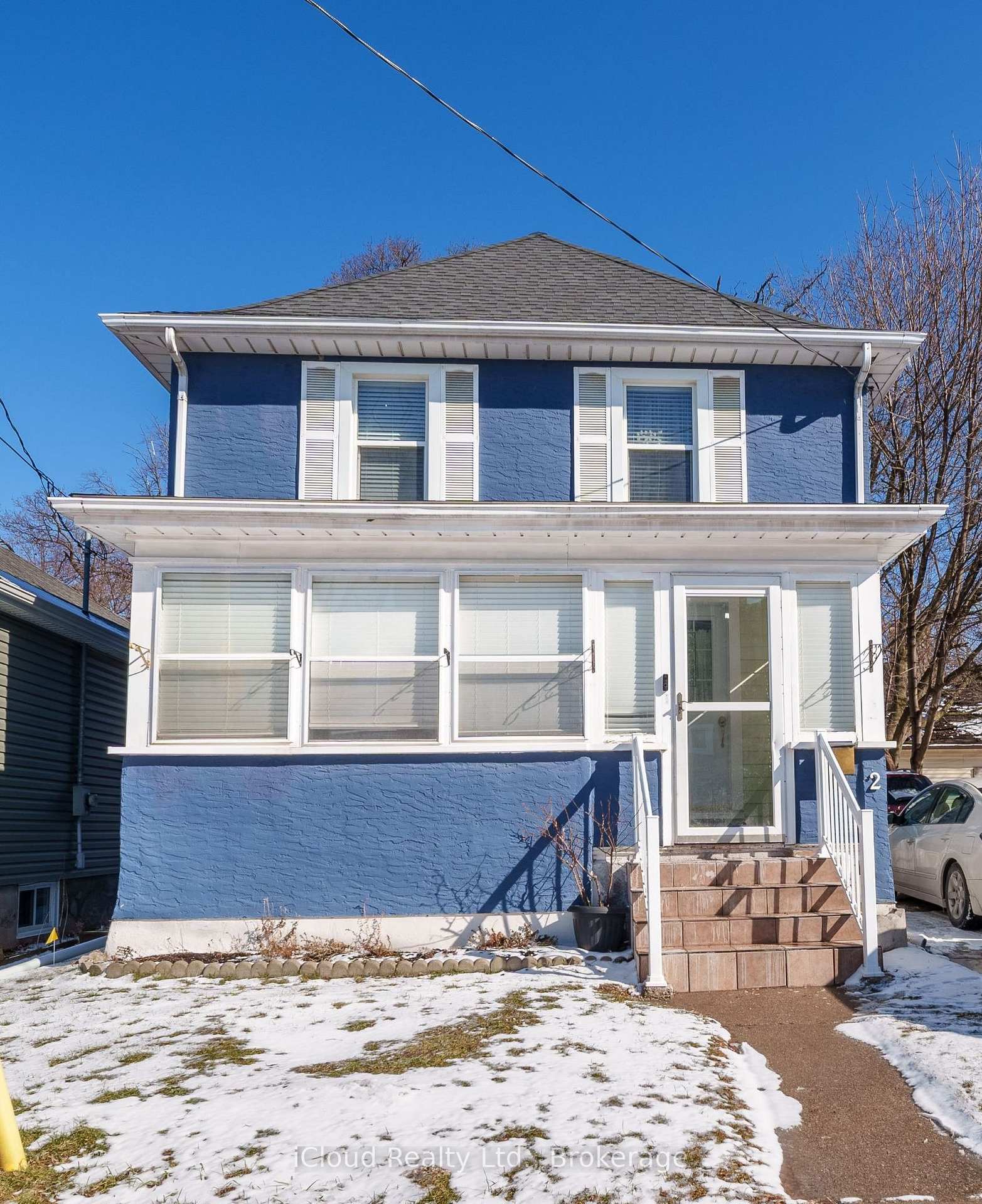 2 Richmond Avenue St. Catharines Ontario Canada Sale residential Jose Oscar Goncalves & Maria Domingues iCloud Realty Ltd. 
