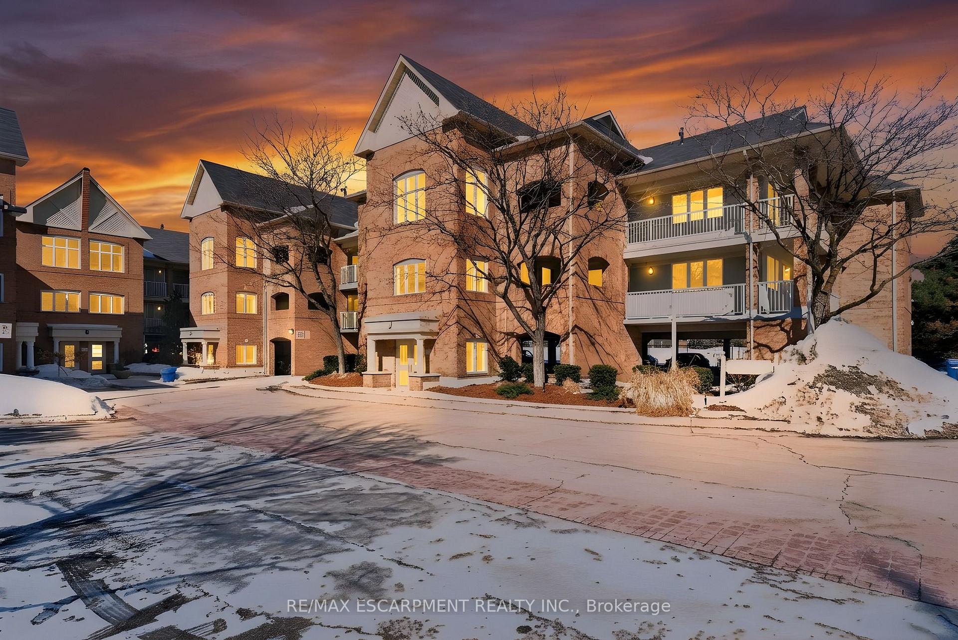 140 - 109 Bristol Road E Mississauga Ontario Canada Sale residential Guru Saraf Right at Home Realty, Brokerage*