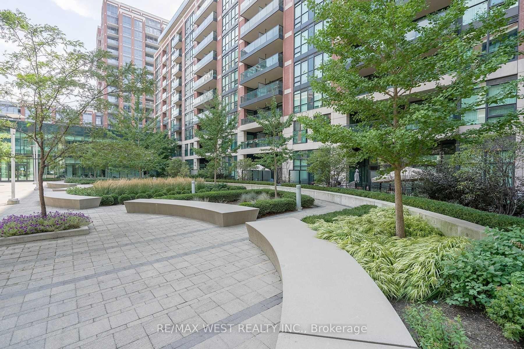 601 - 525 Wilson Avenue Toronto Ontario Canada Rent residential MAX KAMALI RE/MAX West Realty Inc., Brokerage *