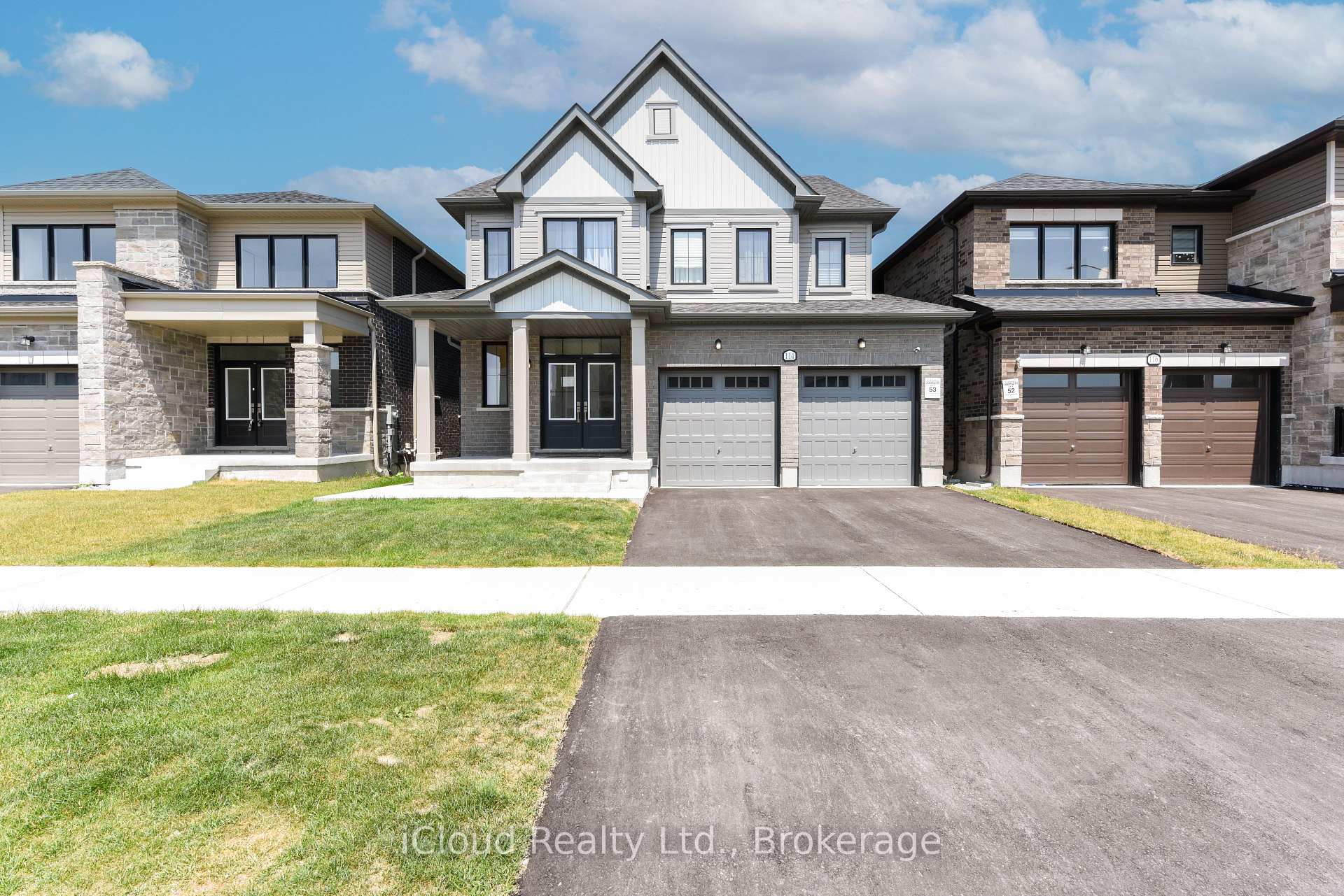 114 Thicketwood Avenue Barrie Ontario Canada Sale residential Jose Oscar Goncalves & Maria Domingues iCloud Realty Ltd. 