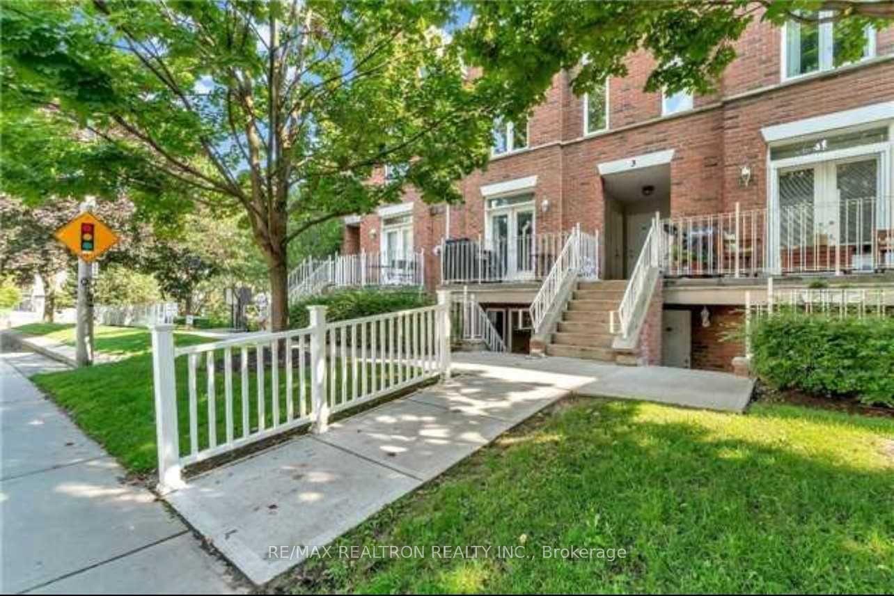 301 - 3 Sudbury Street Toronto Ontario Canada Rent residential Dina Agaiby RE/MAX Realtron Realty, Inc. Brokerage*