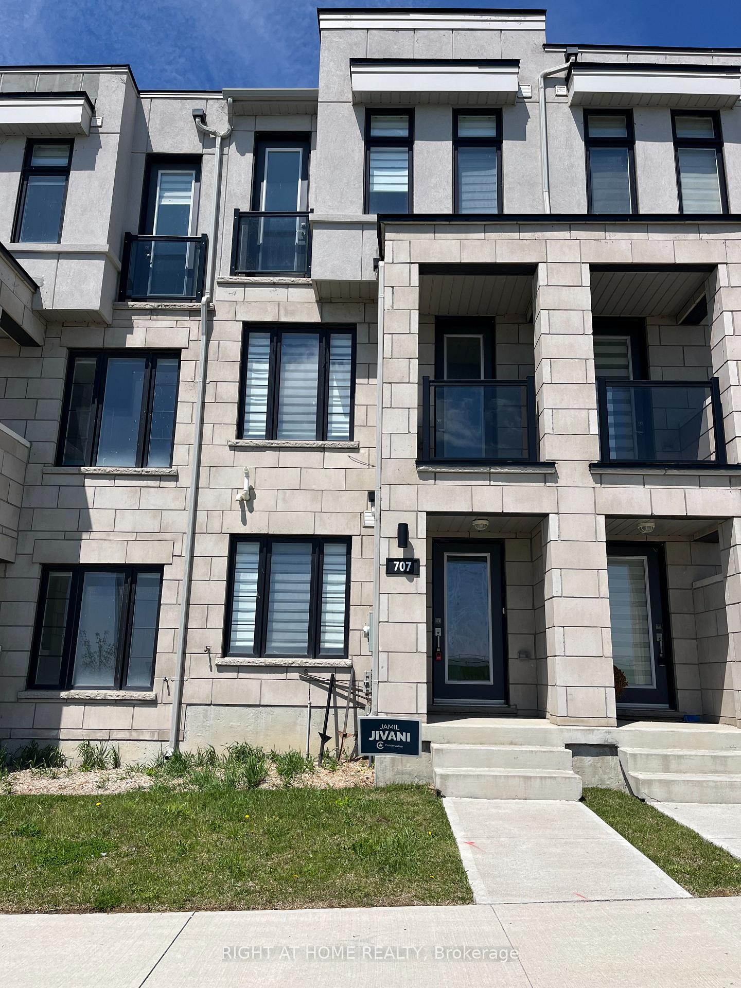 707 Port Darlington Road Clarington Ontario Canada Sale residential Andy Leung Right at Home Realty, Brokerage*