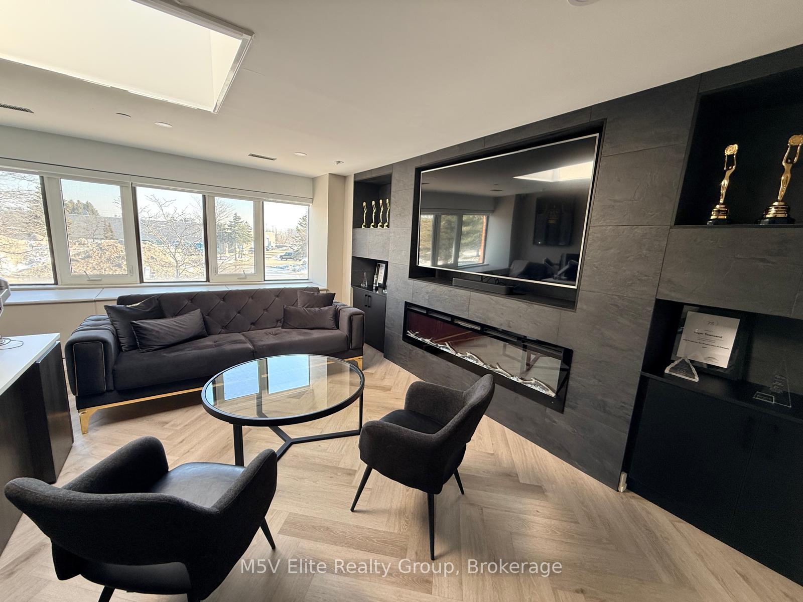 15 - 250 Regina Road Vaughan Ontario Canada Sale commercial Cyrus Lin HomeLife New World Realty Inc., Brokerage*