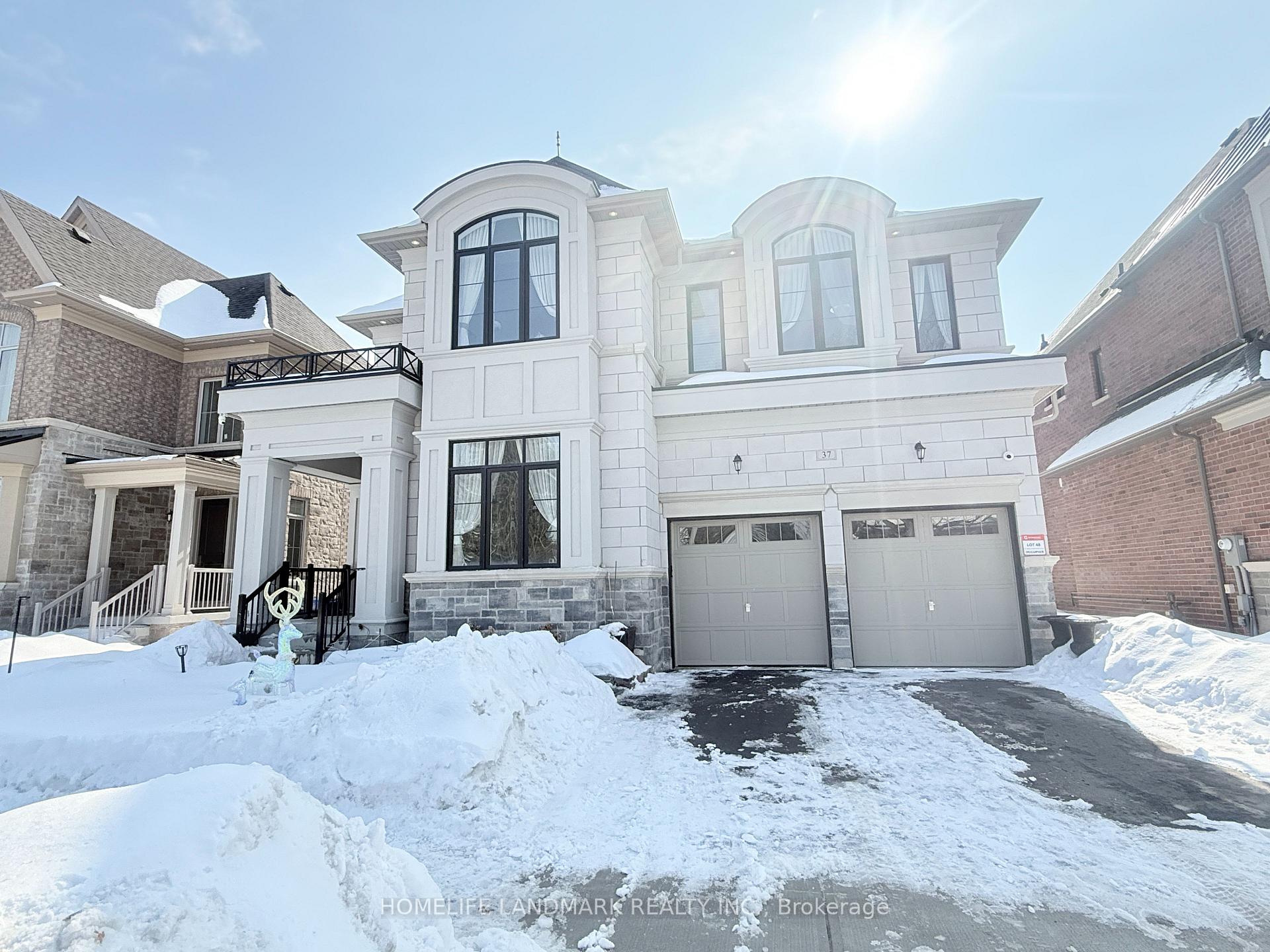 37 Wallace Merchant Court Aurora Ontario Canada Sale residential Cyrus Lin HomeLife New World Realty Inc., Brokerage*