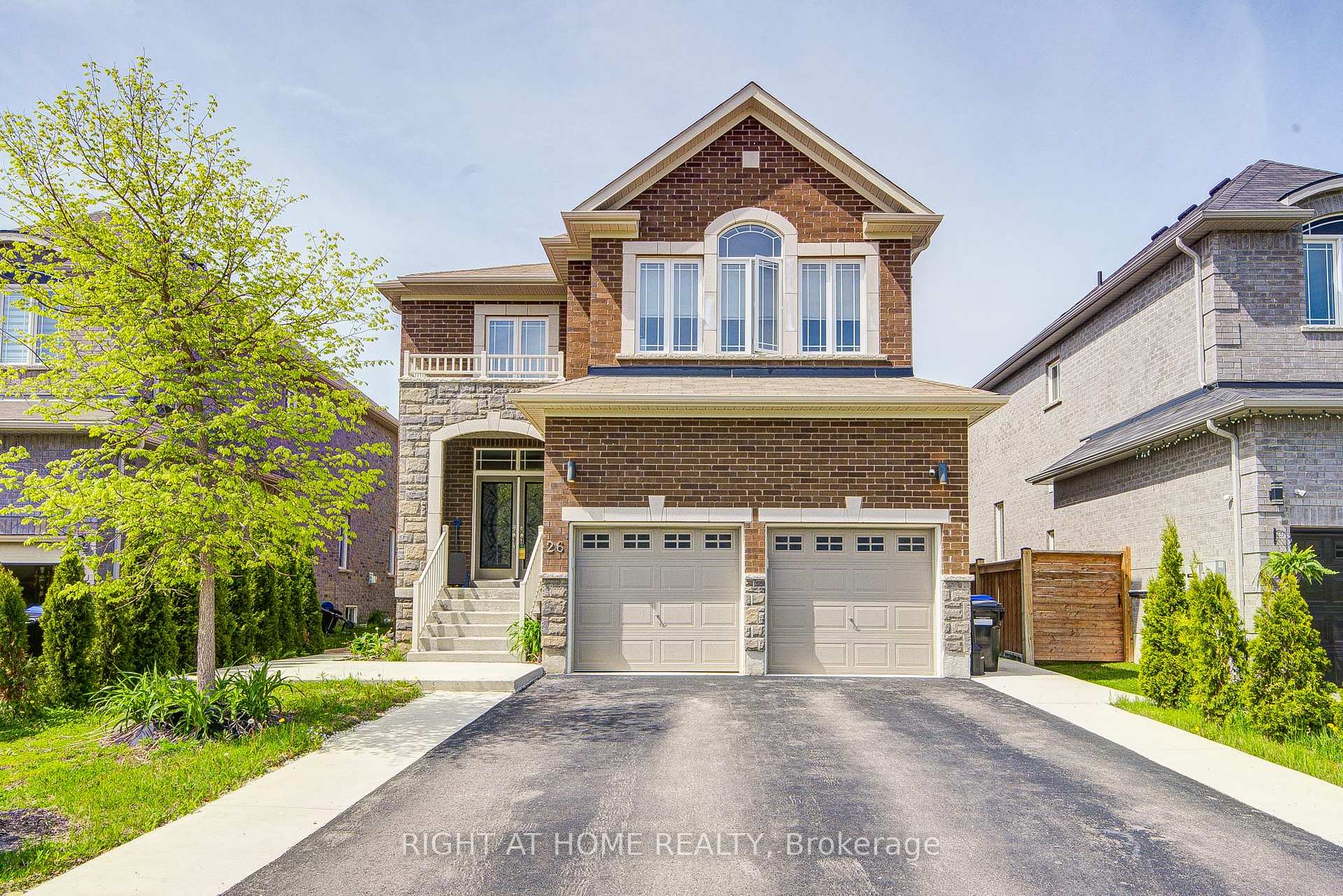 26 Pearl Street Wasaga Beach Ontario Canada Sale residential Salman Rashid Right at Home Realty, Brokerage*