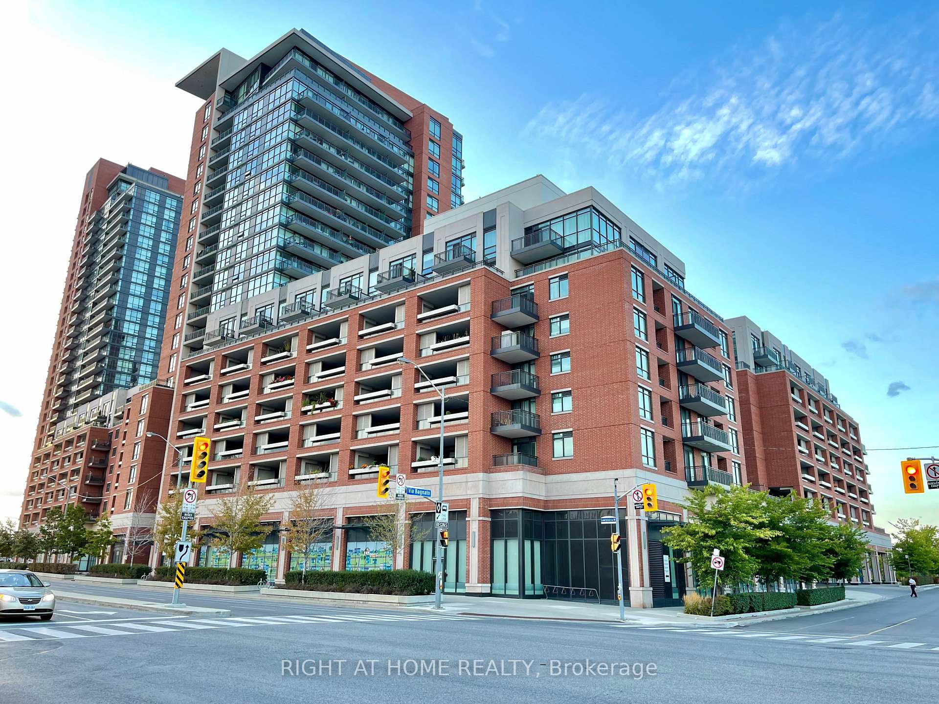 800 Lawrence Avenue W Toronto Ontario Canada Sale residential   Right at Home Realty, Brokerage