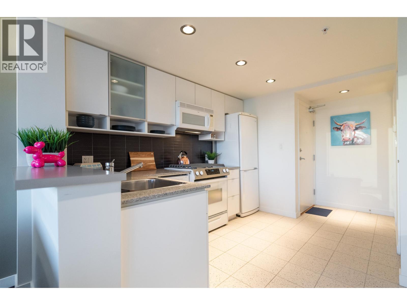 2106 939 EXPO BOULEVARD Vancouver British Columbia Canada Sale residential   Oakwyn Realty, Brokerage*
