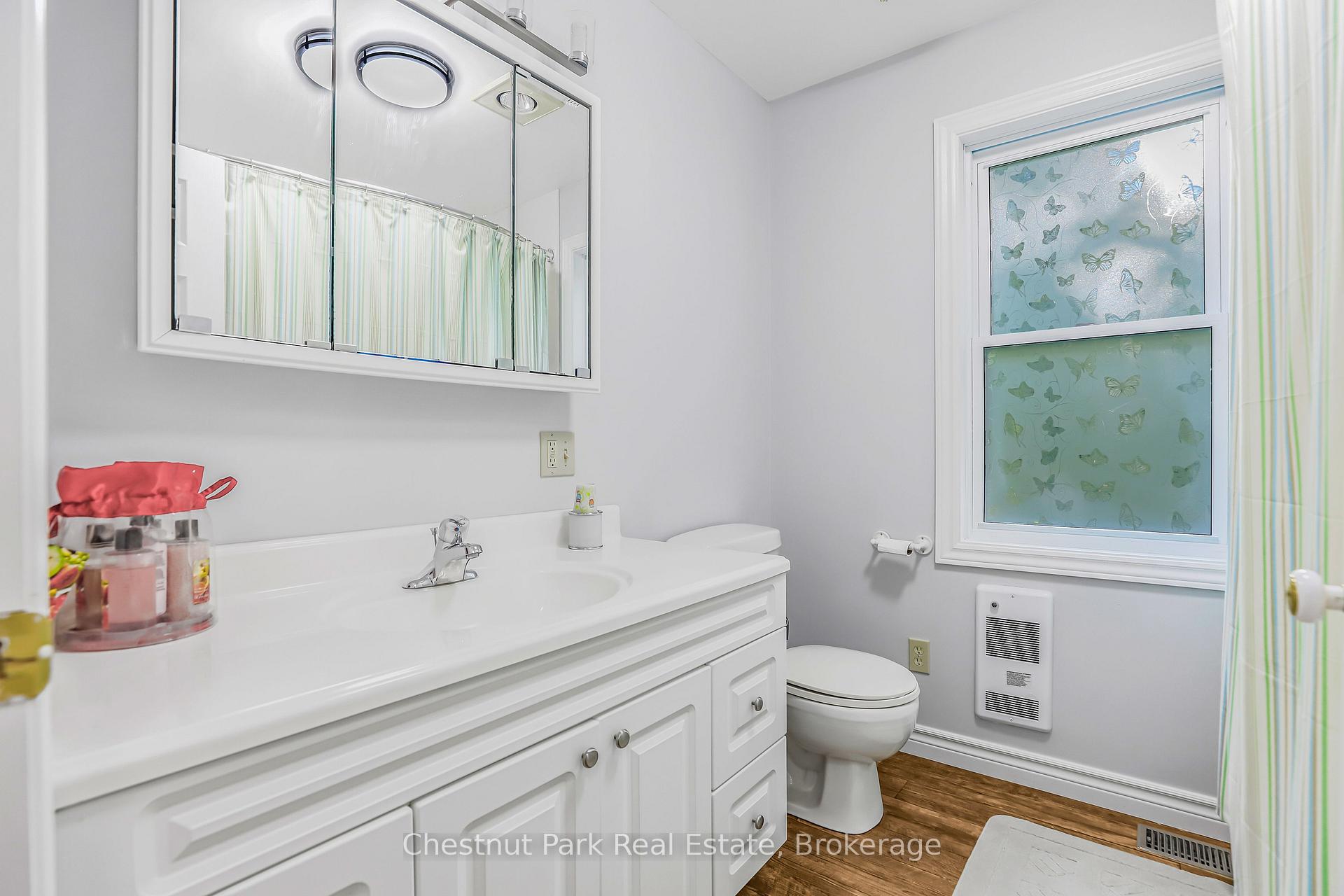 4 Bedroom Single Family Home/House's Image 37