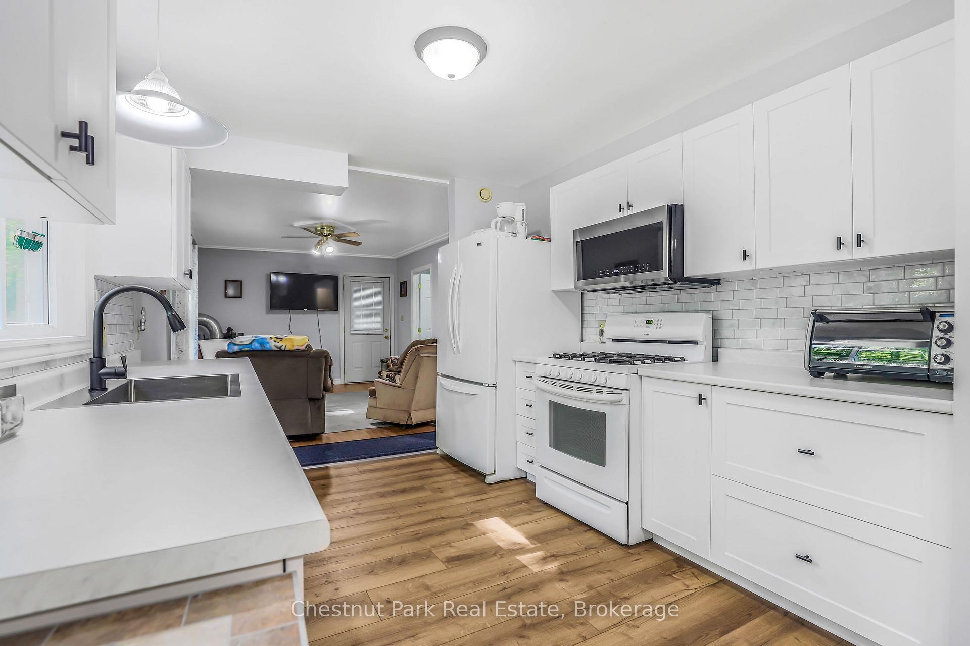 4 Bedroom Single Family Home/House's Image 17