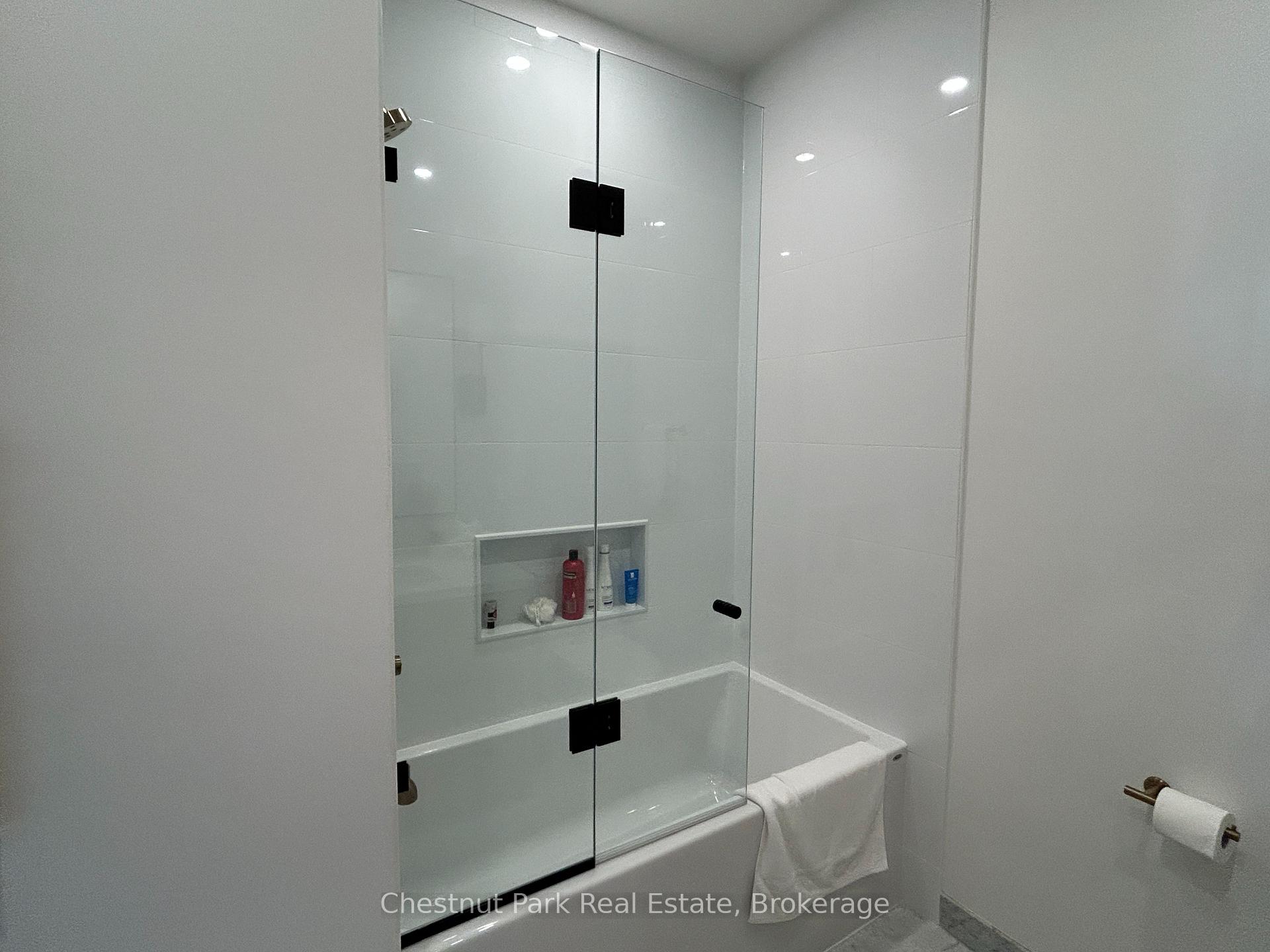 2 Bedroom Apartment/Flat's Image 41