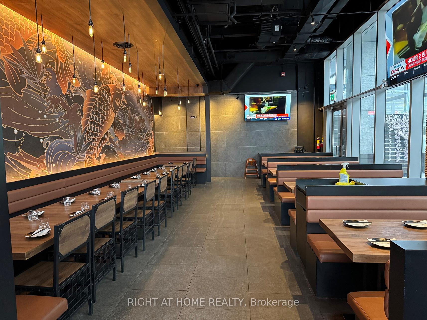 92 Fort York Boulevard Toronto Ontario Canada Sale commercial AMIT TALREJA RE/MAX Hallmark Realty Ltd., Brokerage*