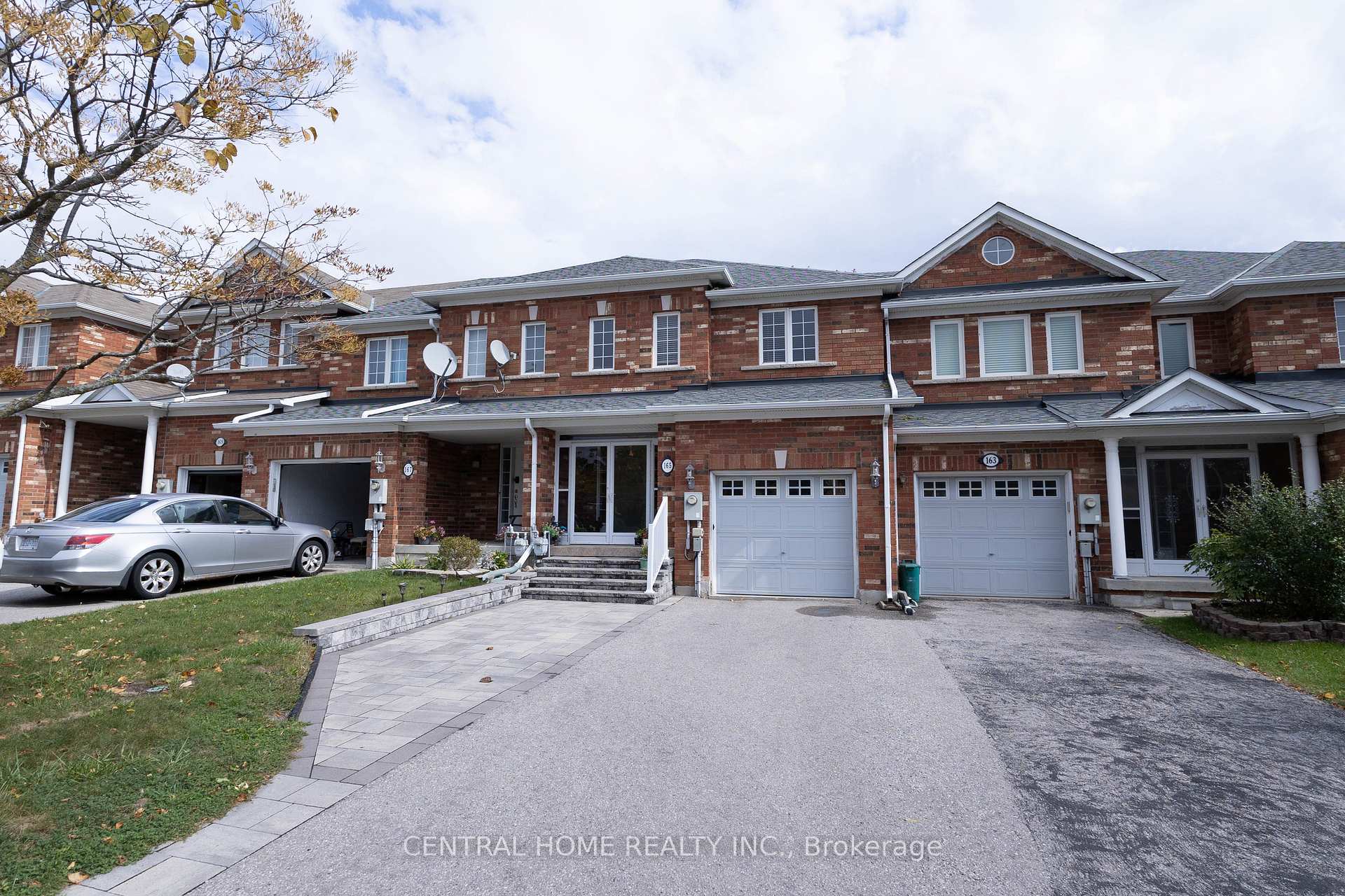 165 Manorheights Street Richmond Hill Ontario Canada Sale residential   Central Home Realty Inc. Brokerage*