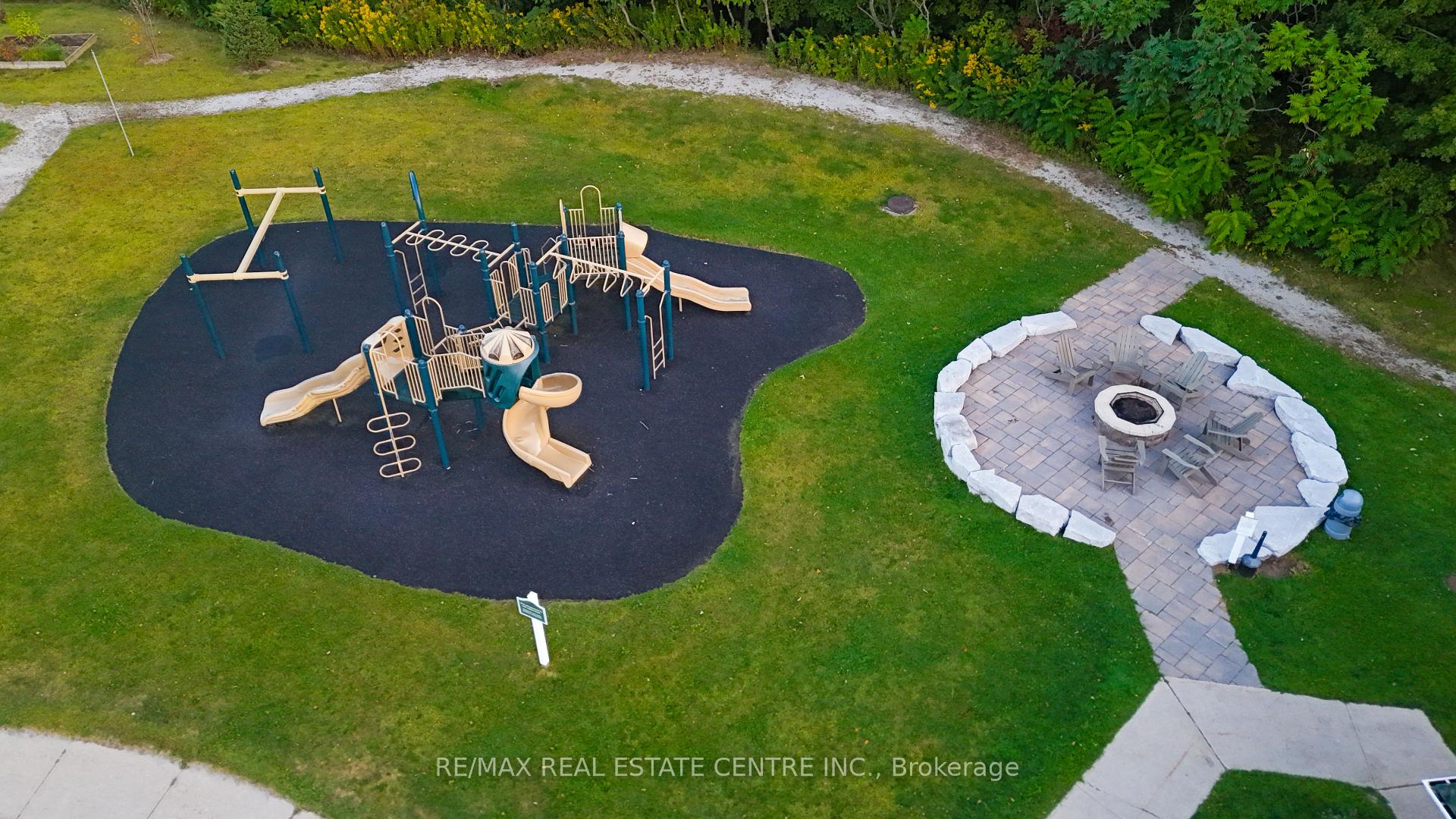 2226 - 90 Highland Drive Oro-Medonte Ontario Canada Rent residential Shireen Owis BA (Hons) RE/MAX Real Estate Centre Inc., Brokerage*