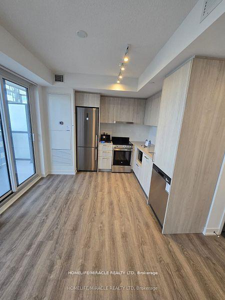 2112 - 195 Commerce Street Vaughan Ontario Canada Rent residential Anil Gupta HomeLife/Miracle Realty Ltd., Brokerage*