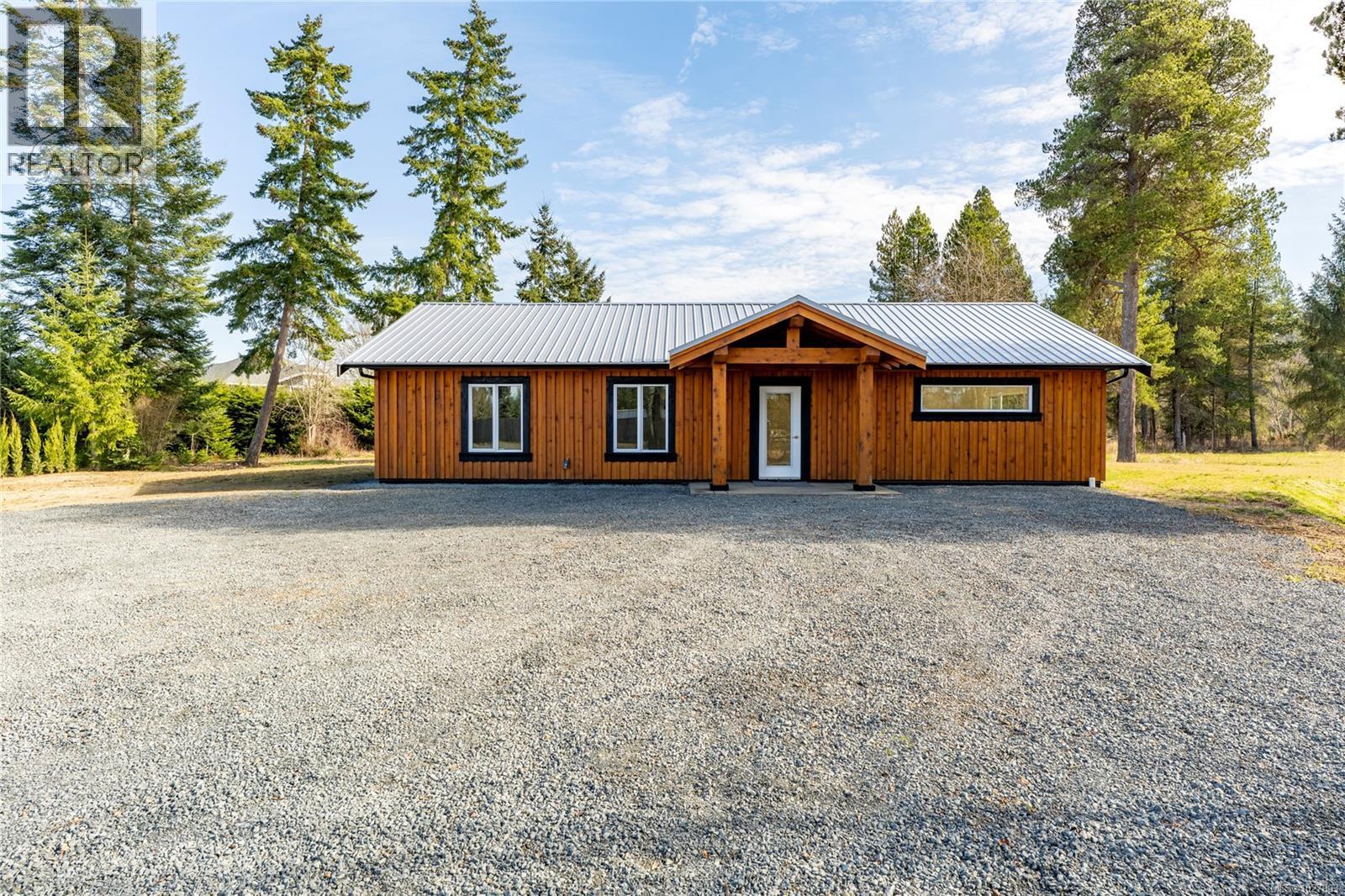 3365 Ponderosa Way Qualicum Beach British Columbia Canada Sale residential Lana McCaul Royal LePage Parksville-Qualicum Beach Realty