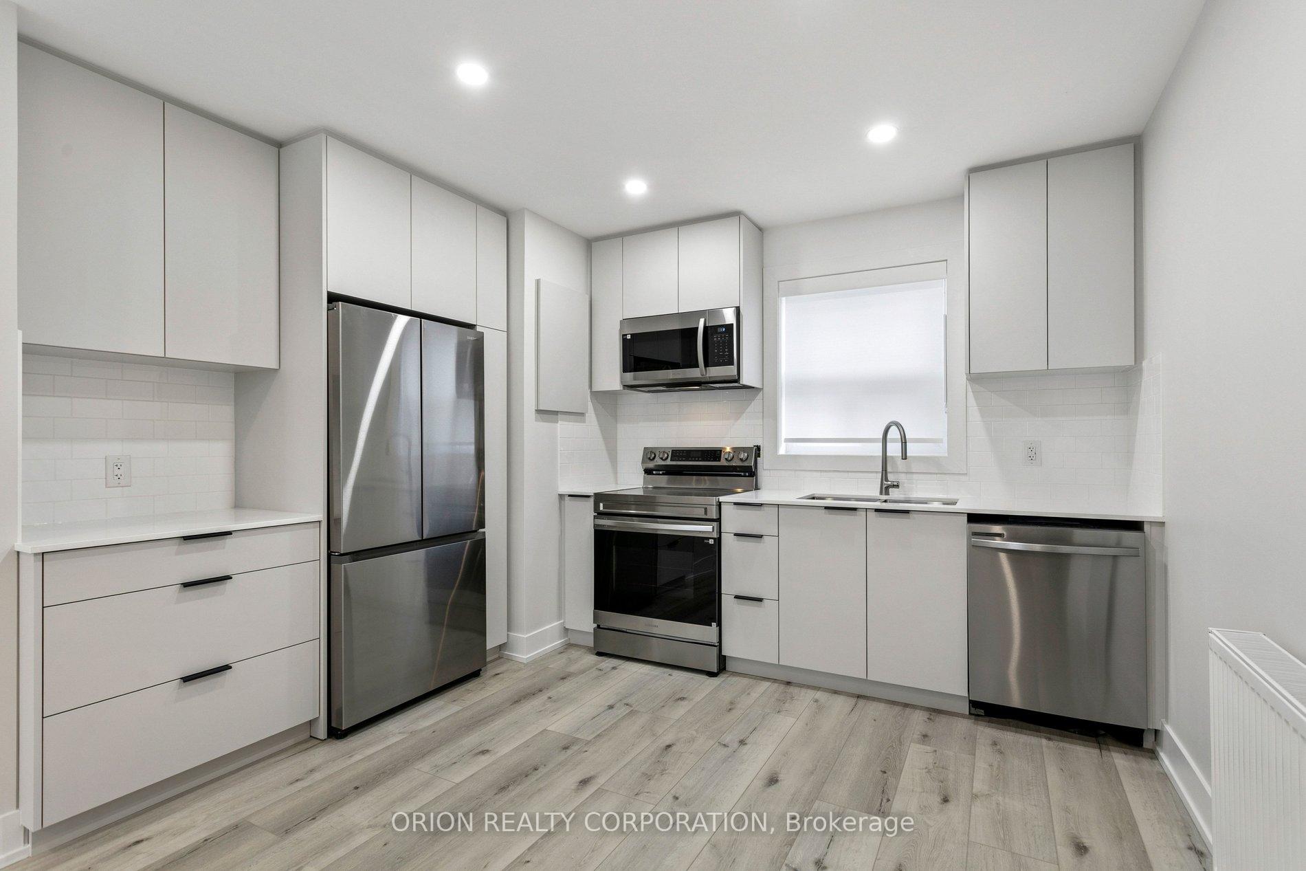 4 - 35 Third Street Toronto Ontario Canada Rent residential   Orion Realty Corporation, Brokerage