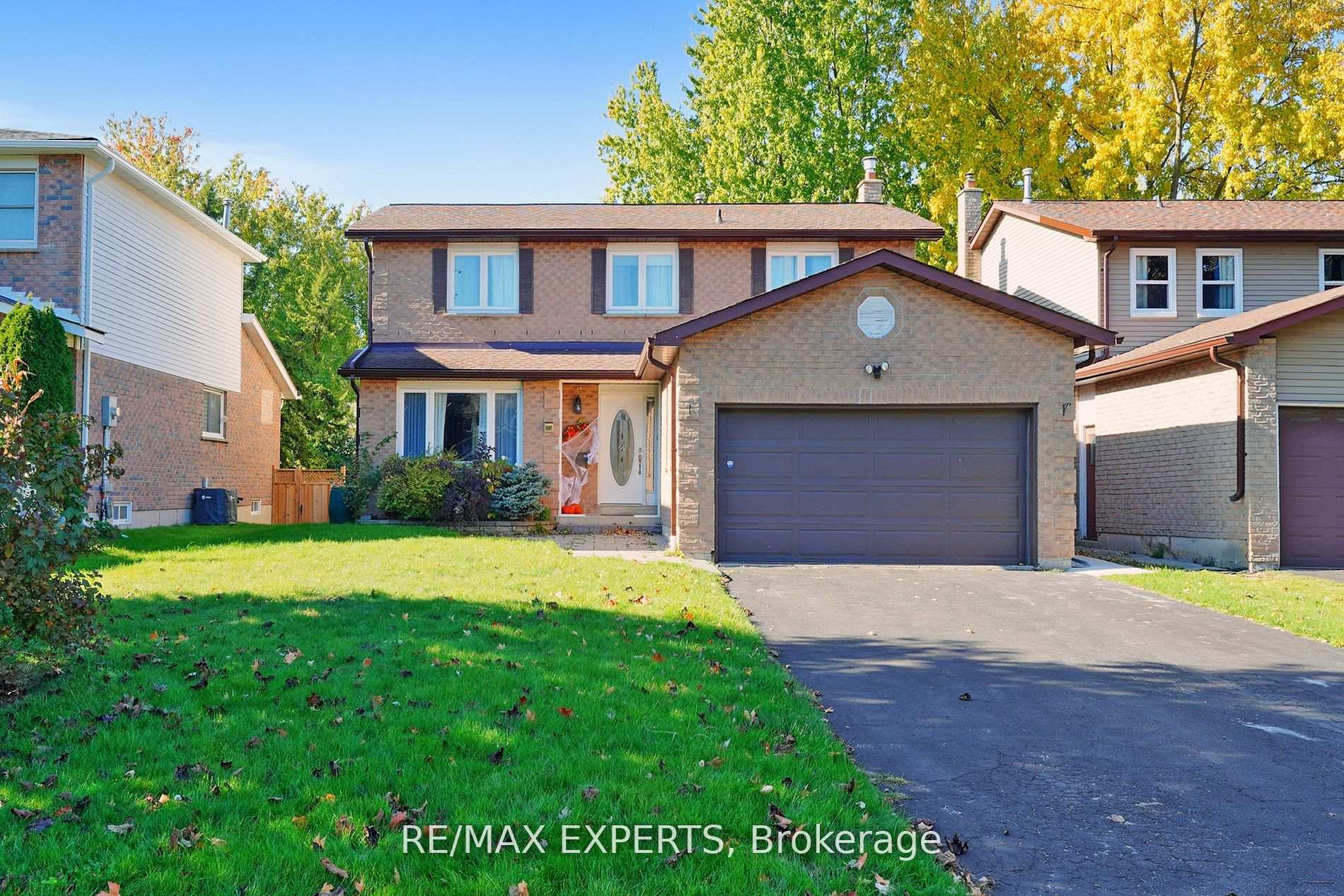 #Lower - 1097 Wildwood Drive Newmarket Ontario Canada Rent residential ALINA SPEKTOR Re/Max Experts, Brokerage*