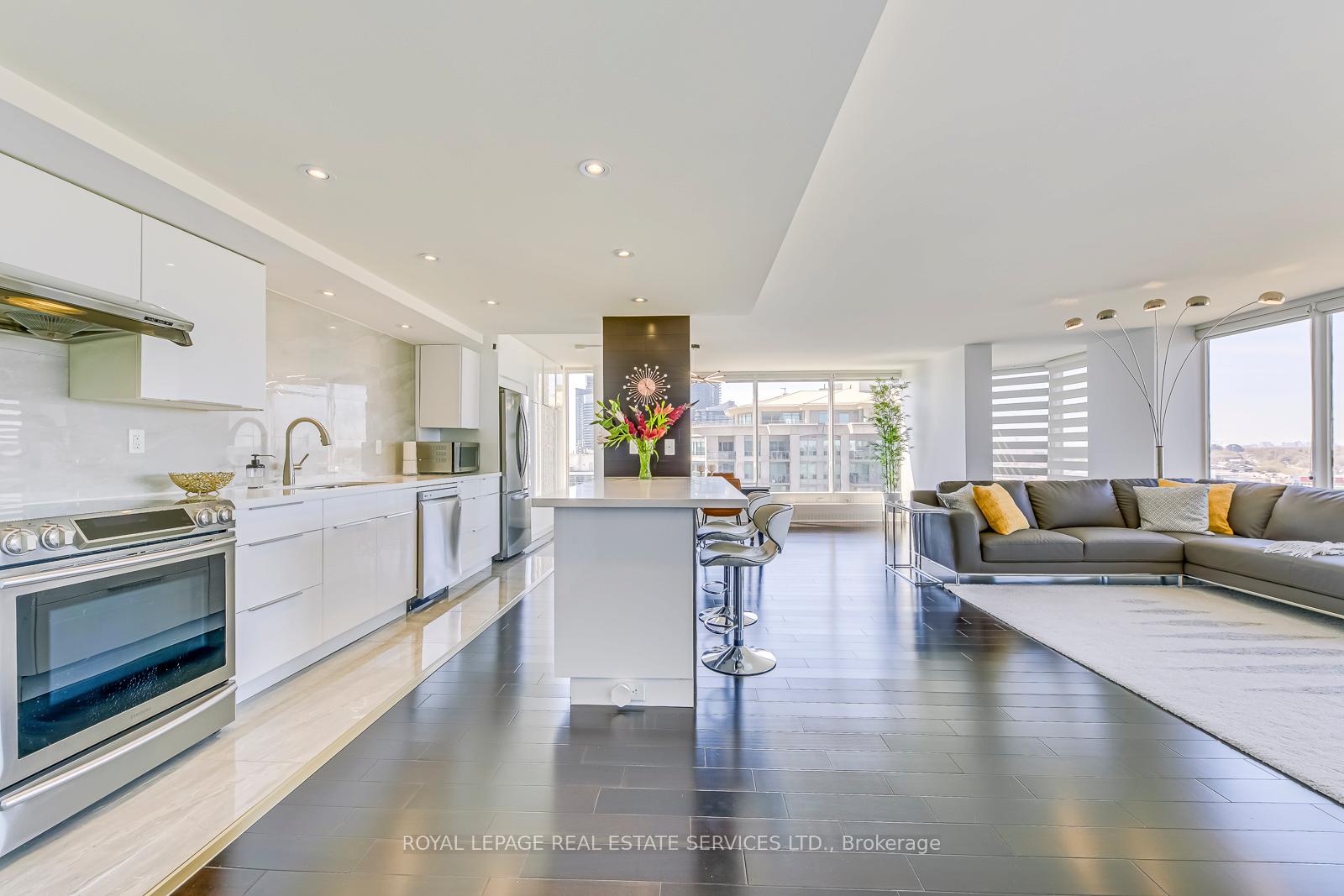 1607 - 2045 Lake Shore Boulevard W Toronto Ontario Canada Sale residential Manraj Aujla HomeLife/Miracle Realty Ltd, Brokerage *