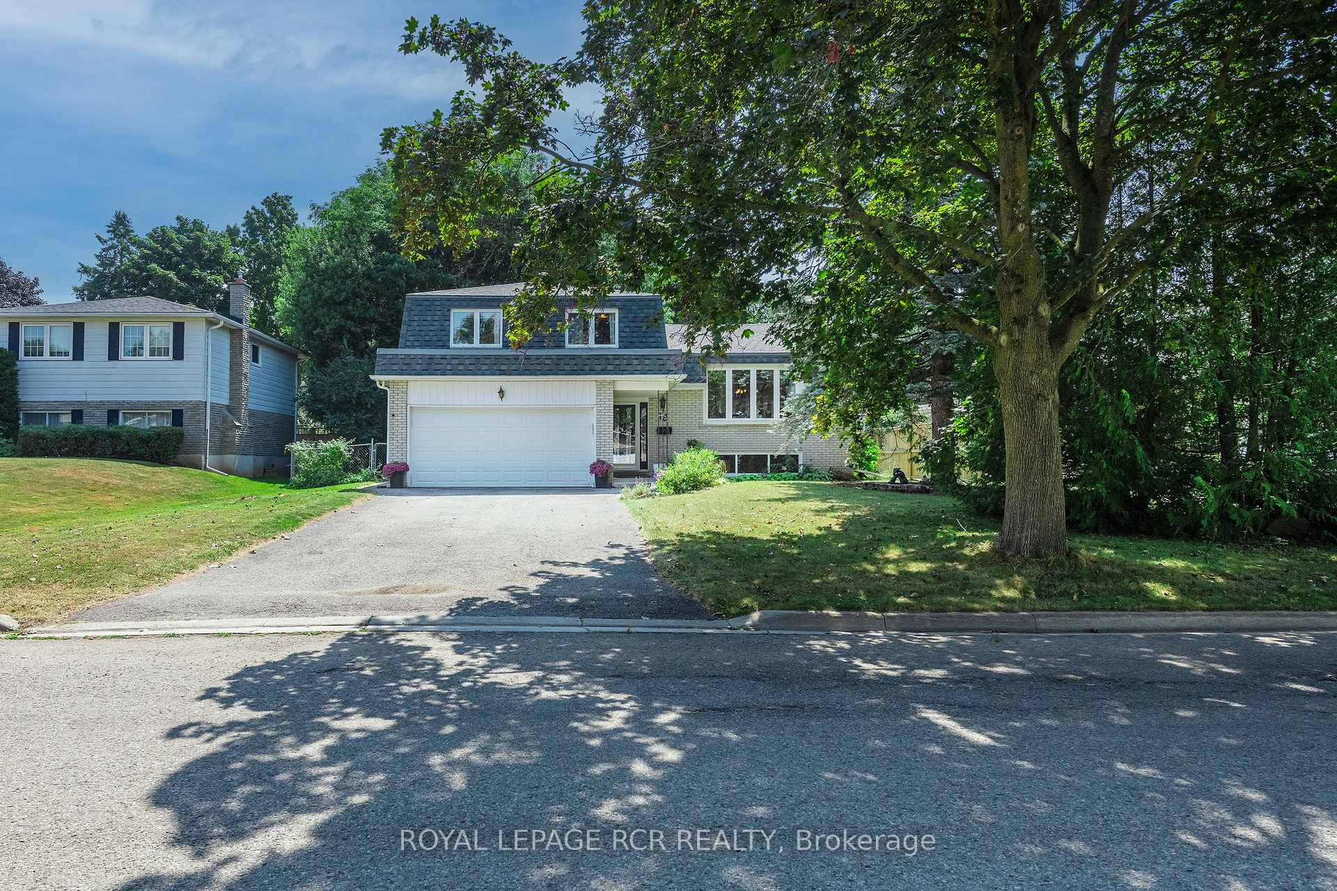 18 Westmorland Avenue Orangeville Ontario Canada Sale residential Andrea Thomas Royal LePage RCR Realty, Brokerage *