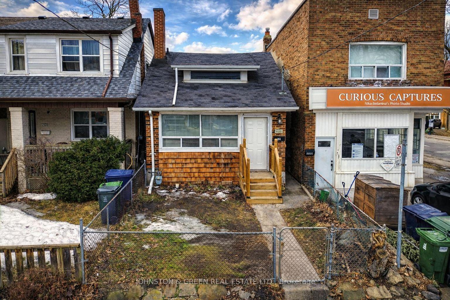 154 Glebemount Avenue Toronto Ontario Canada Sale residential   Bruce Murray - Real Estate Homeward, Brokerage