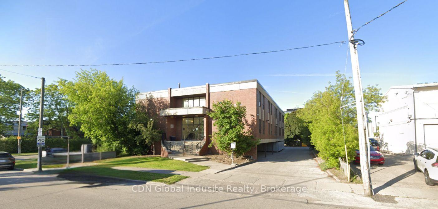 307 - 2600 Edenhurst Drive Mississauga Ontario Canada Lease commercial AMIT TALREJA RE/MAX Hallmark Realty Ltd., Brokerage*