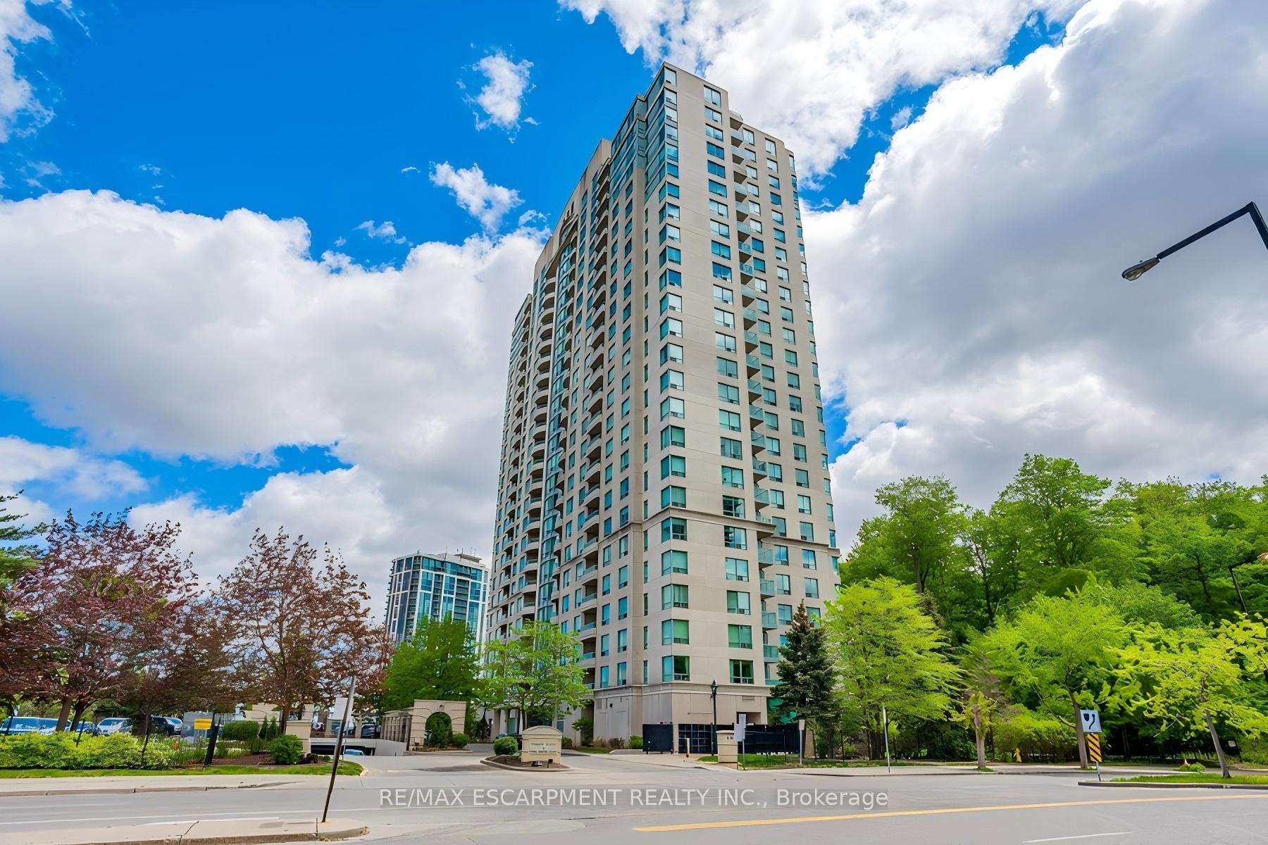 2301 - 61 Town Centre Court Toronto Ontario Canada Sale residential Lisa Iturriaga RE/MAX ESCARPMENT REALTY INC., BROKERAGE