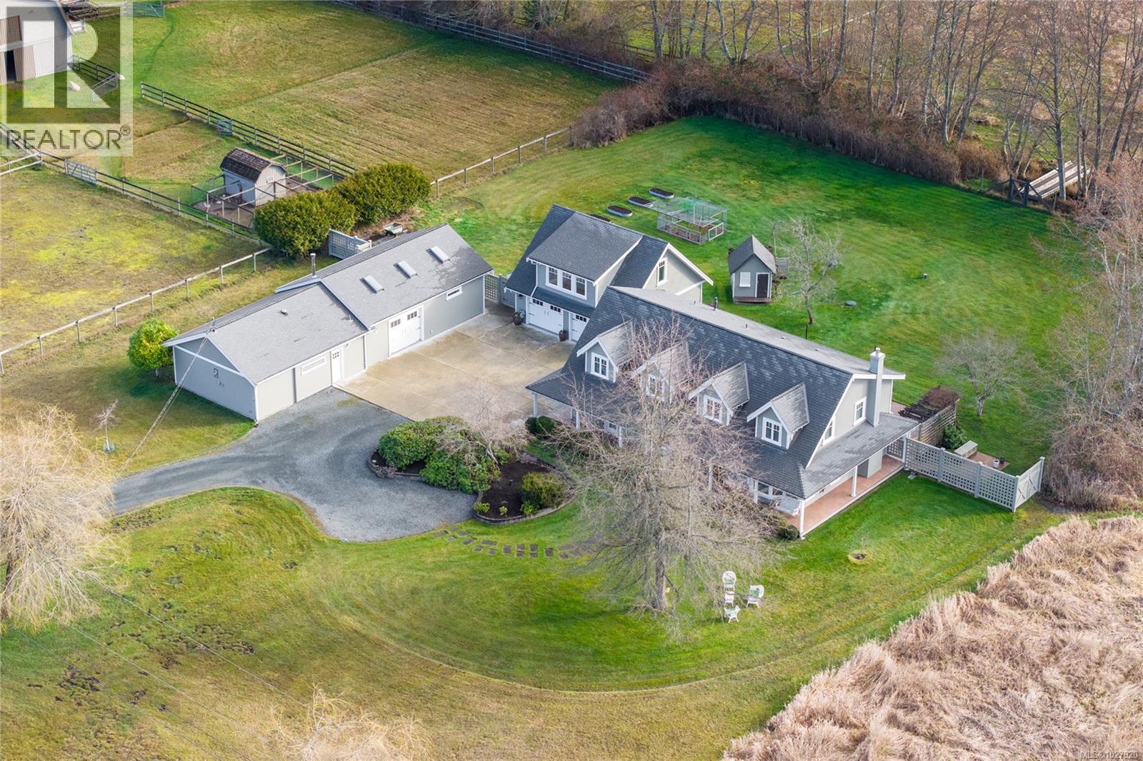 766 Hemsworth Rd Qualicum Beach British Columbia Canada Sale residential Lana McCaul Royal LePage Parksville-Qualicum Beach Realty