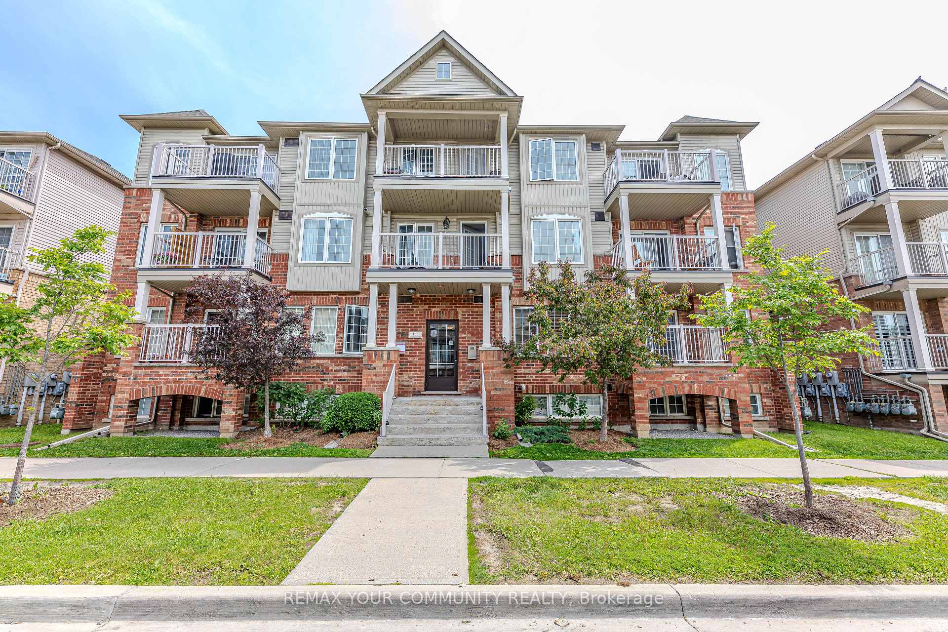 2 - 153 Isaac Devins Boulevard Toronto Ontario Canada Sale residential Rohani Ramdhine Re/Max Your Community Realty, Brokerage