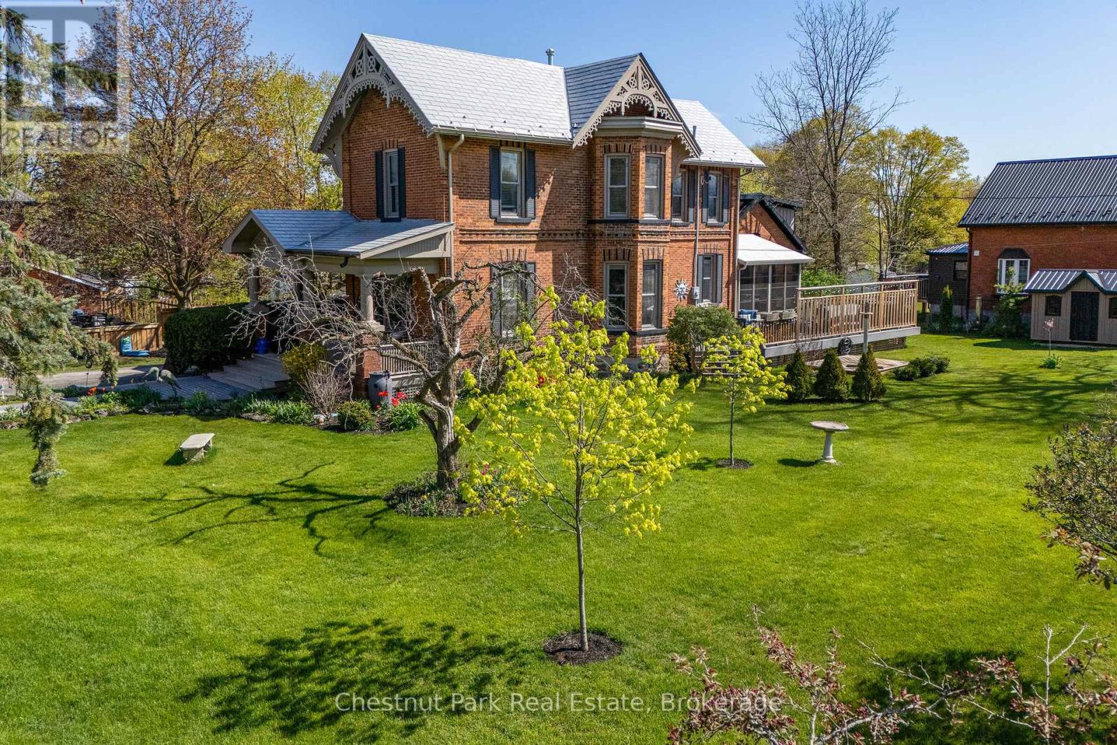 3 Bedroom Single Family Home/House's Image 44