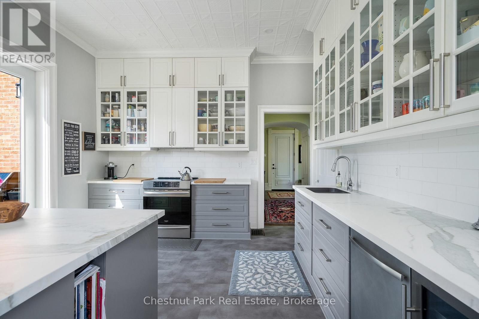 3 Bedroom Single Family Home/House's Image 14