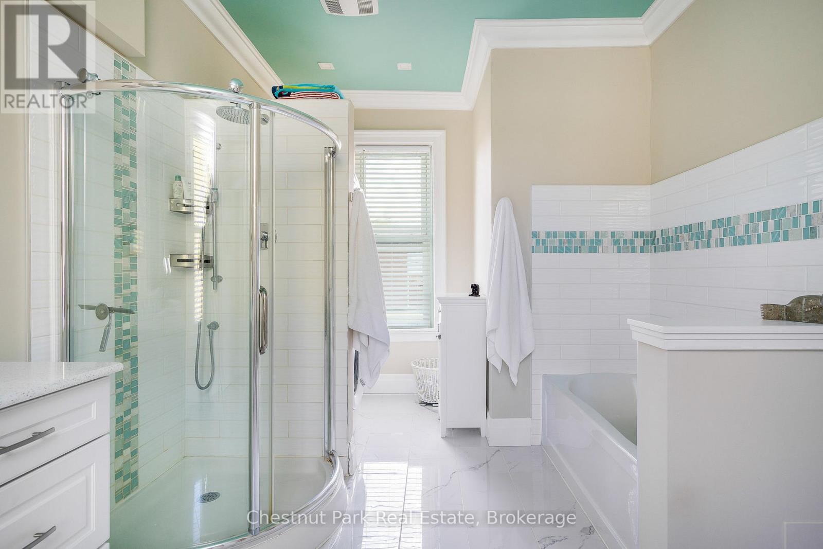 3 Bedroom Single Family Home/House's Image 28