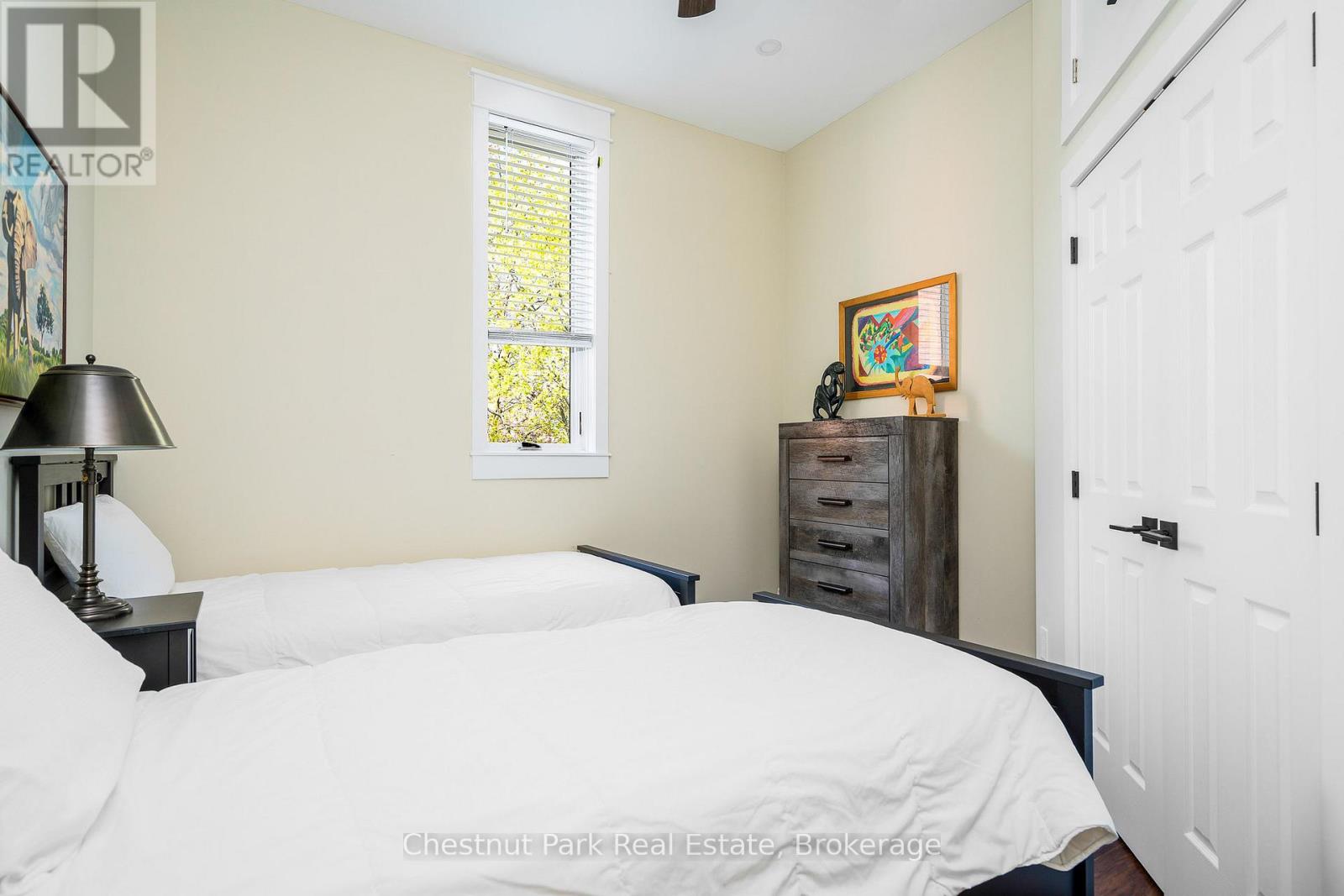 3 Bedroom Single Family Home/House's Image 38