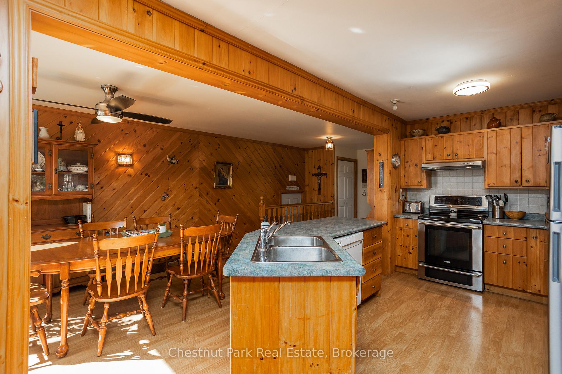 3 Bedroom Single Family Home/House's Image 5